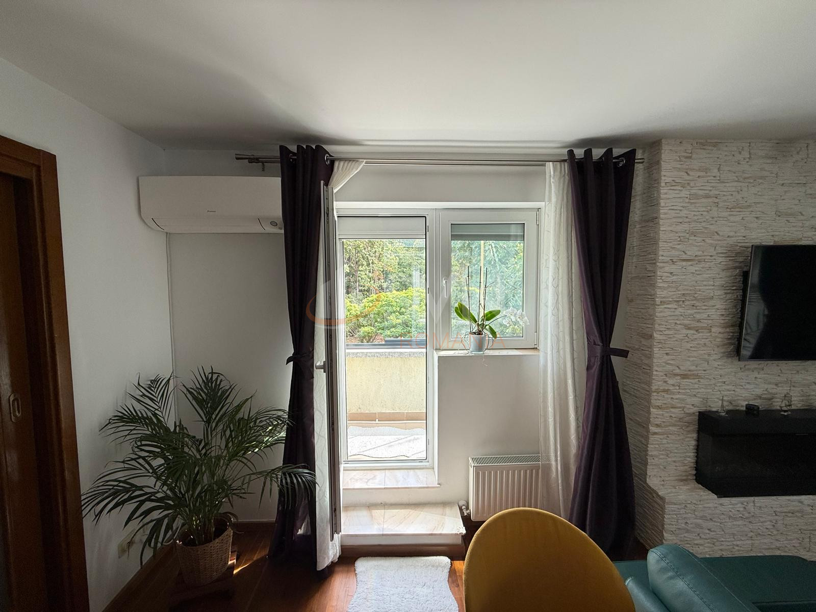 4 camere cu loc parcare exterior inclus Bucuresti/Baneasa