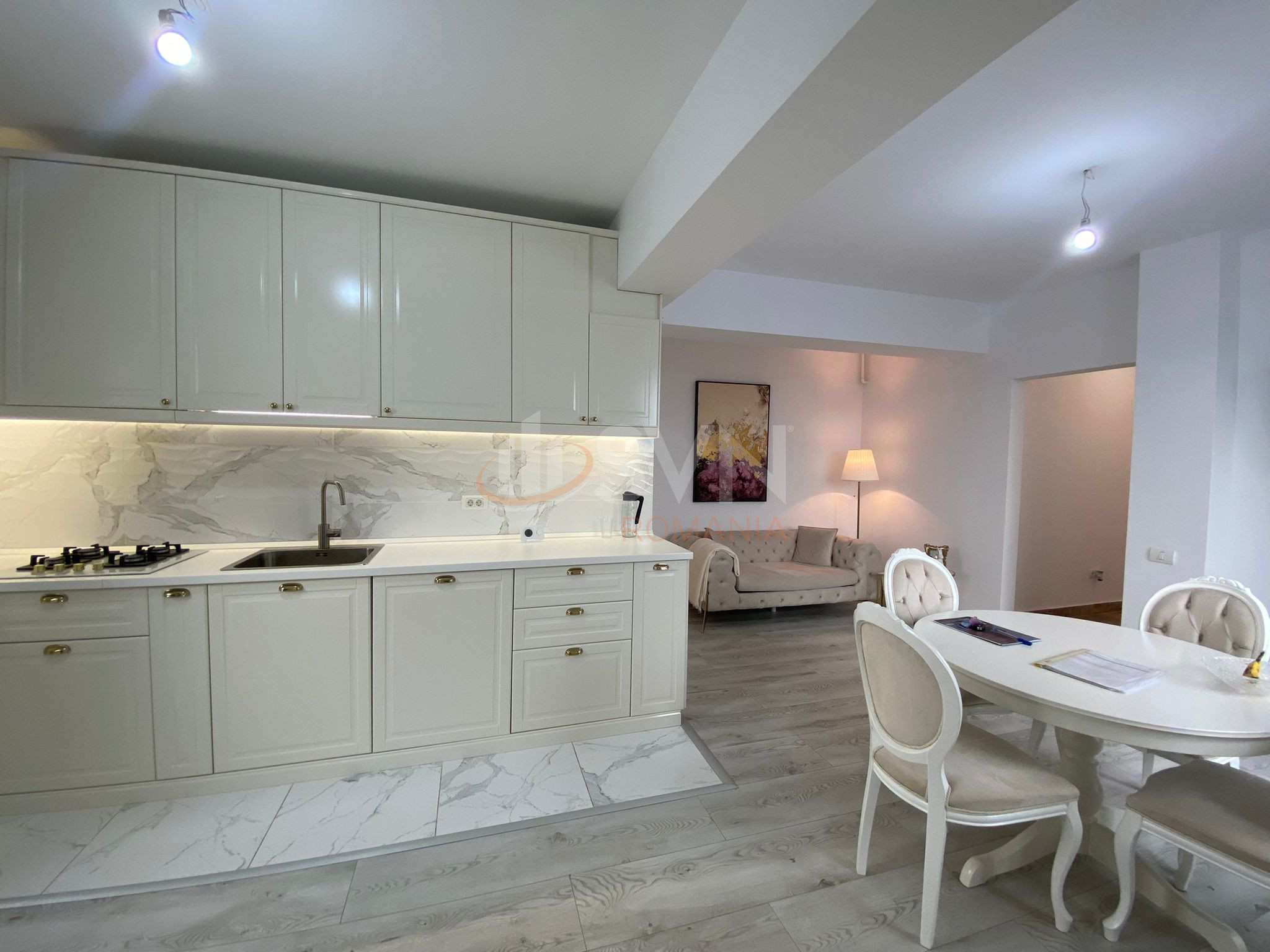 4 camere cu loc parcare exterior inclus Bucuresti/Straulesti