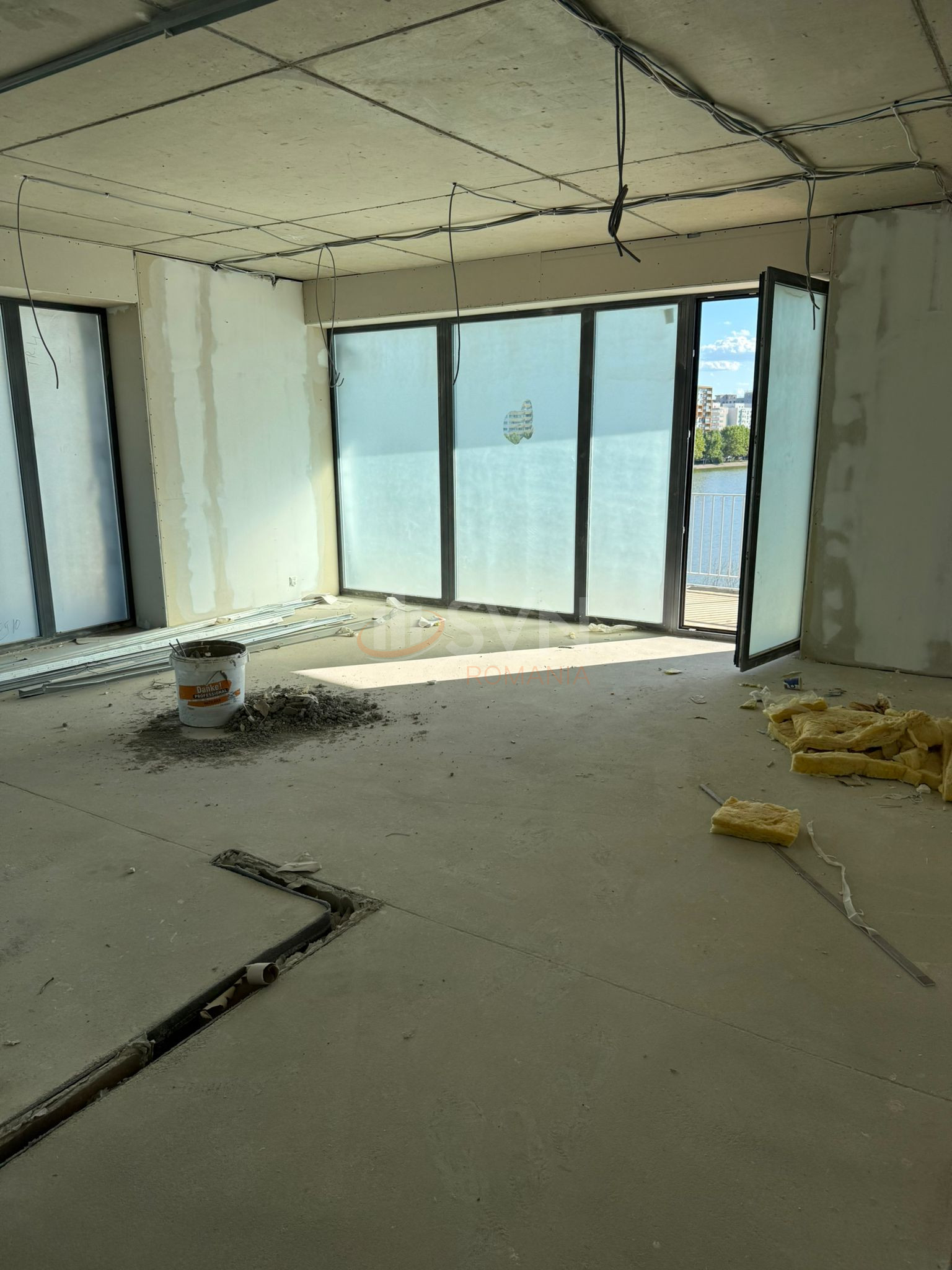 4 camere cu loc parcare exterior inclus Bucuresti/Andronache