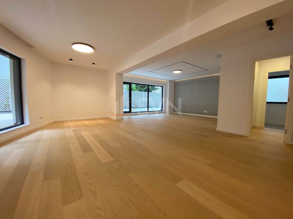 4 camere cu loc parcare exterior inclus Bucuresti/Primaverii