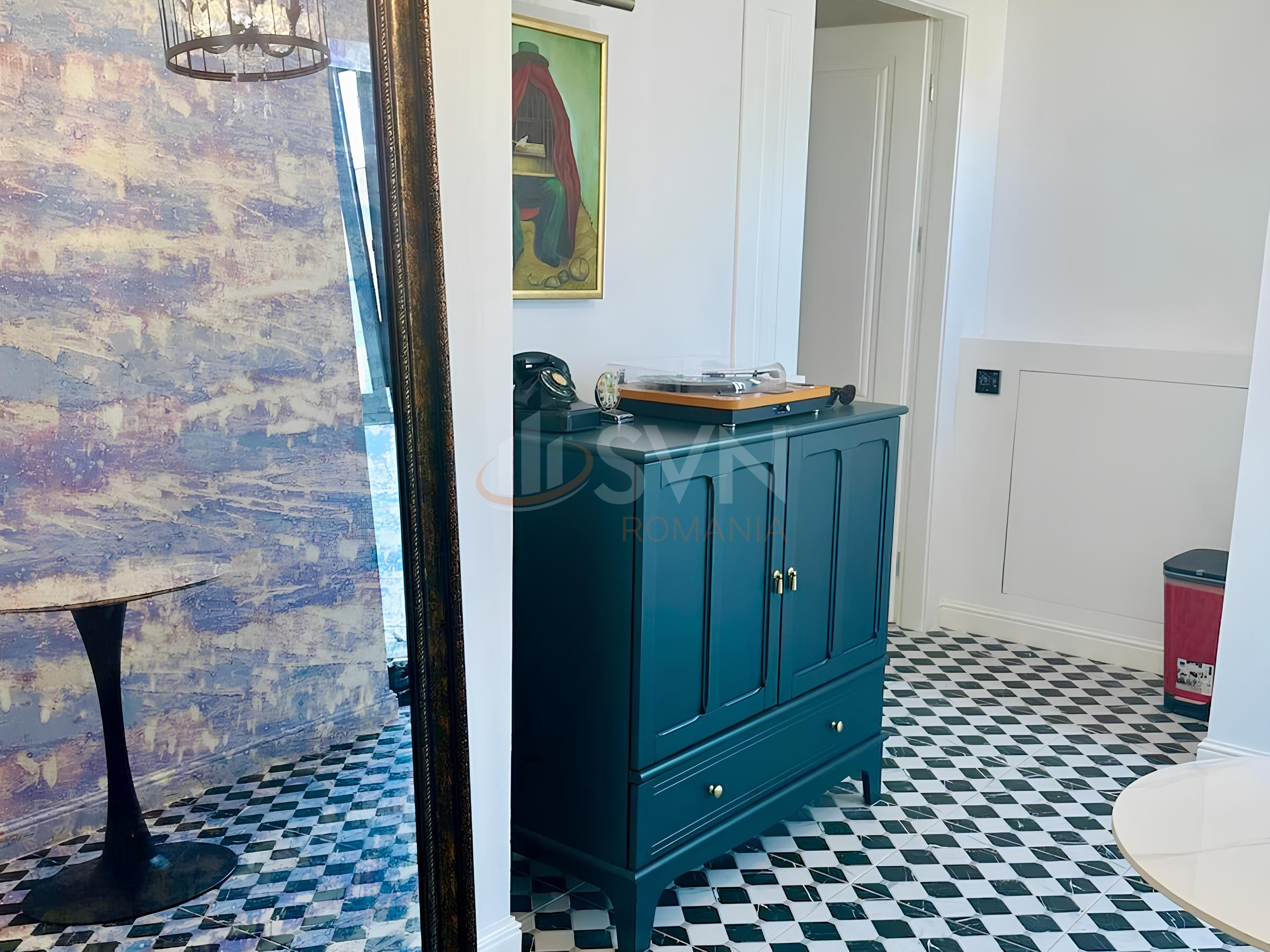 4 camere cu loc parcare exterior inclus Bucuresti/Victoriei