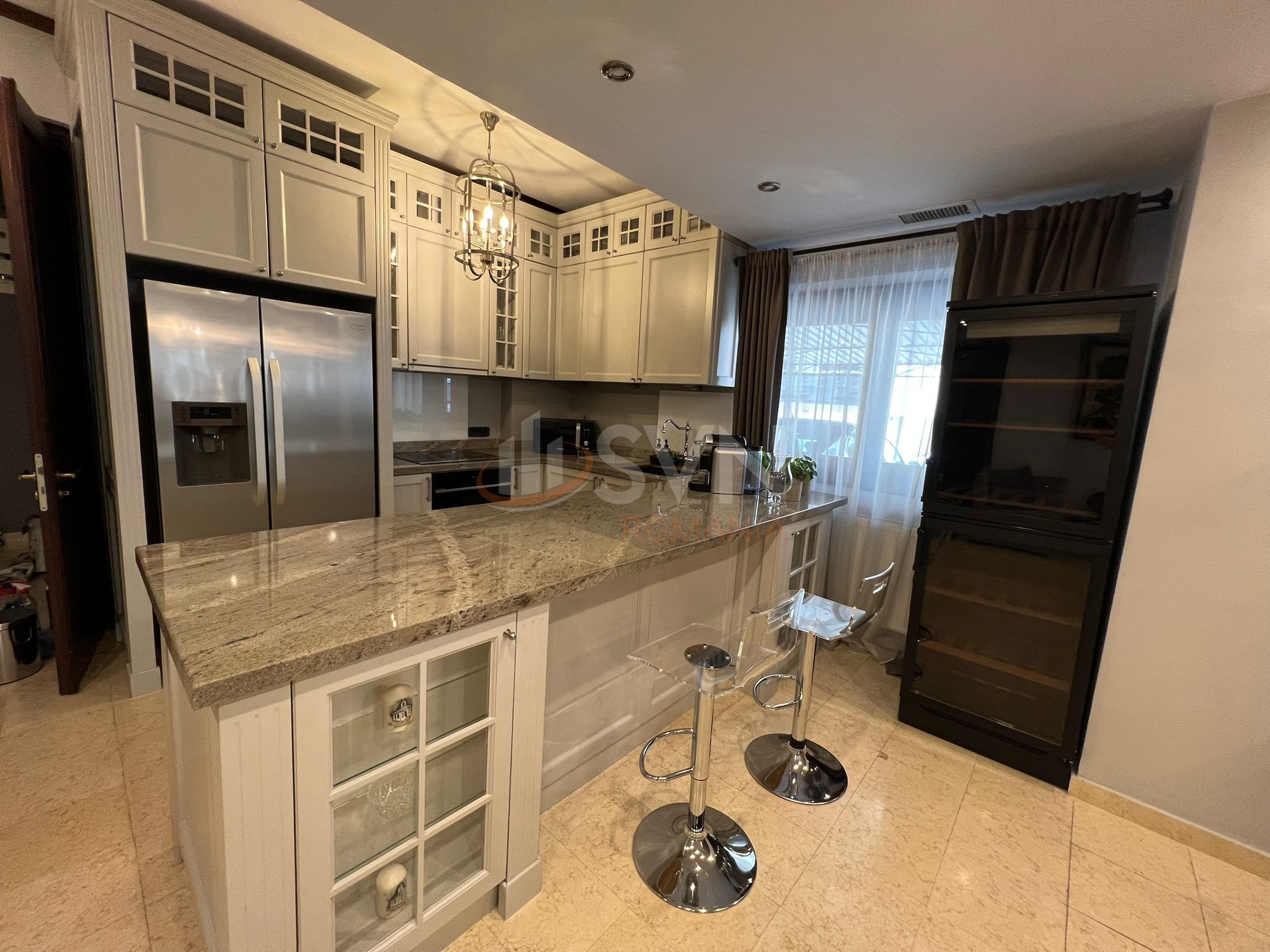 4 camere cu loc parcare exterior inclus Bucuresti/Herastrau