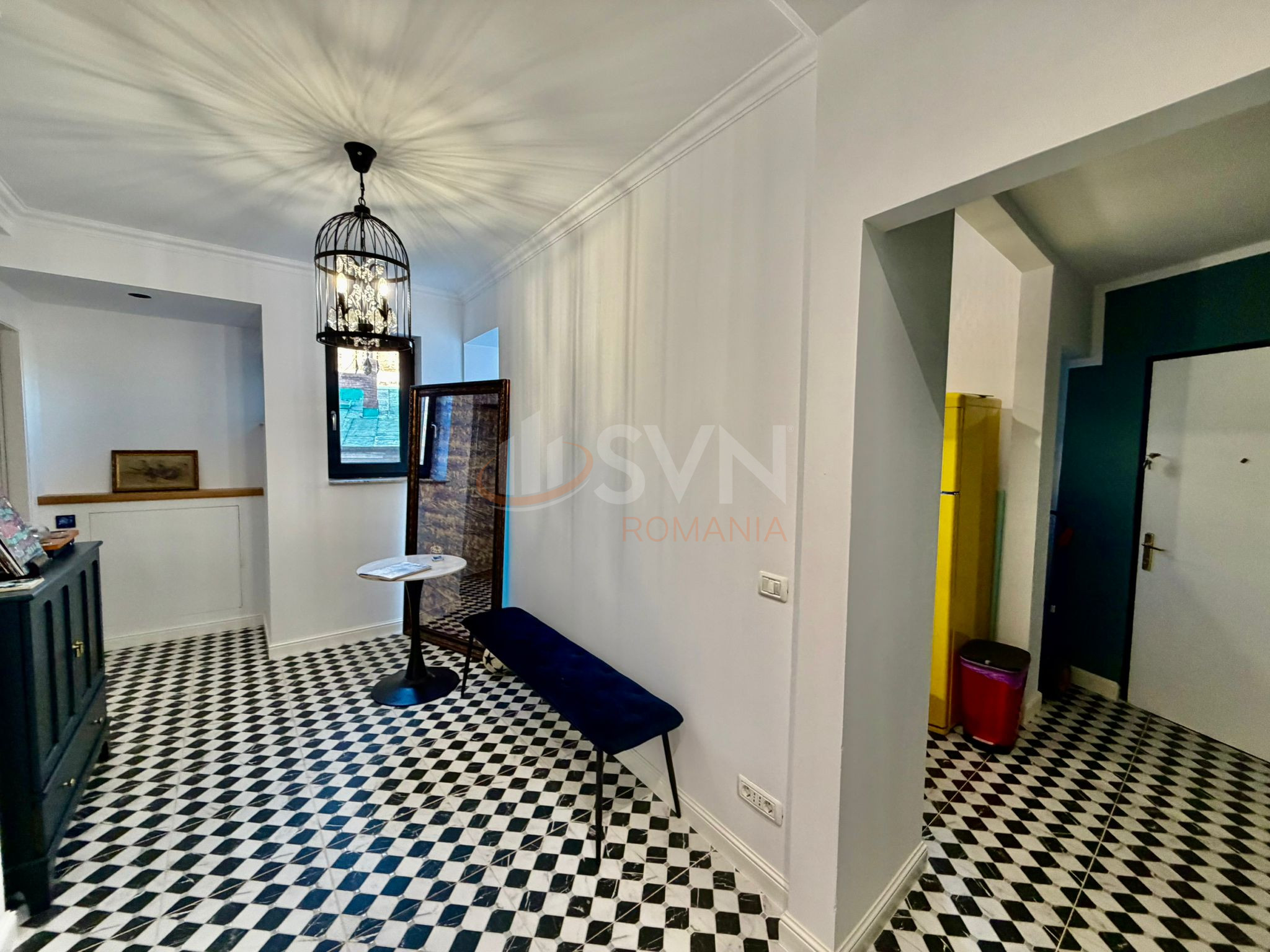 4 camere cu loc parcare exterior inclus Bucuresti/Piata Victoriei