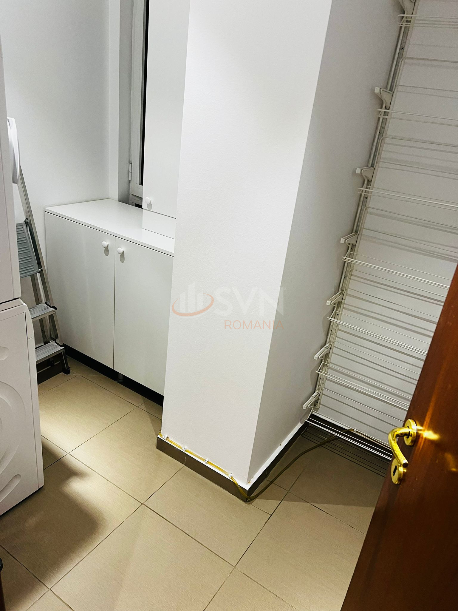 4 camere cu loc parcare exterior inclus Bucuresti/Herastrau