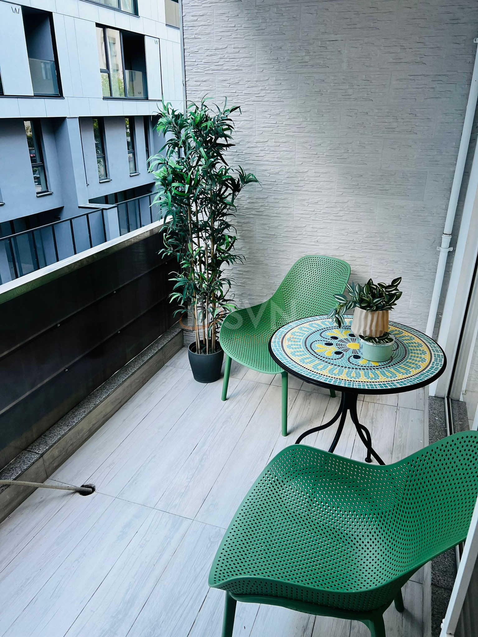 4 camere cu loc parcare exterior inclus Bucuresti/Herastrau