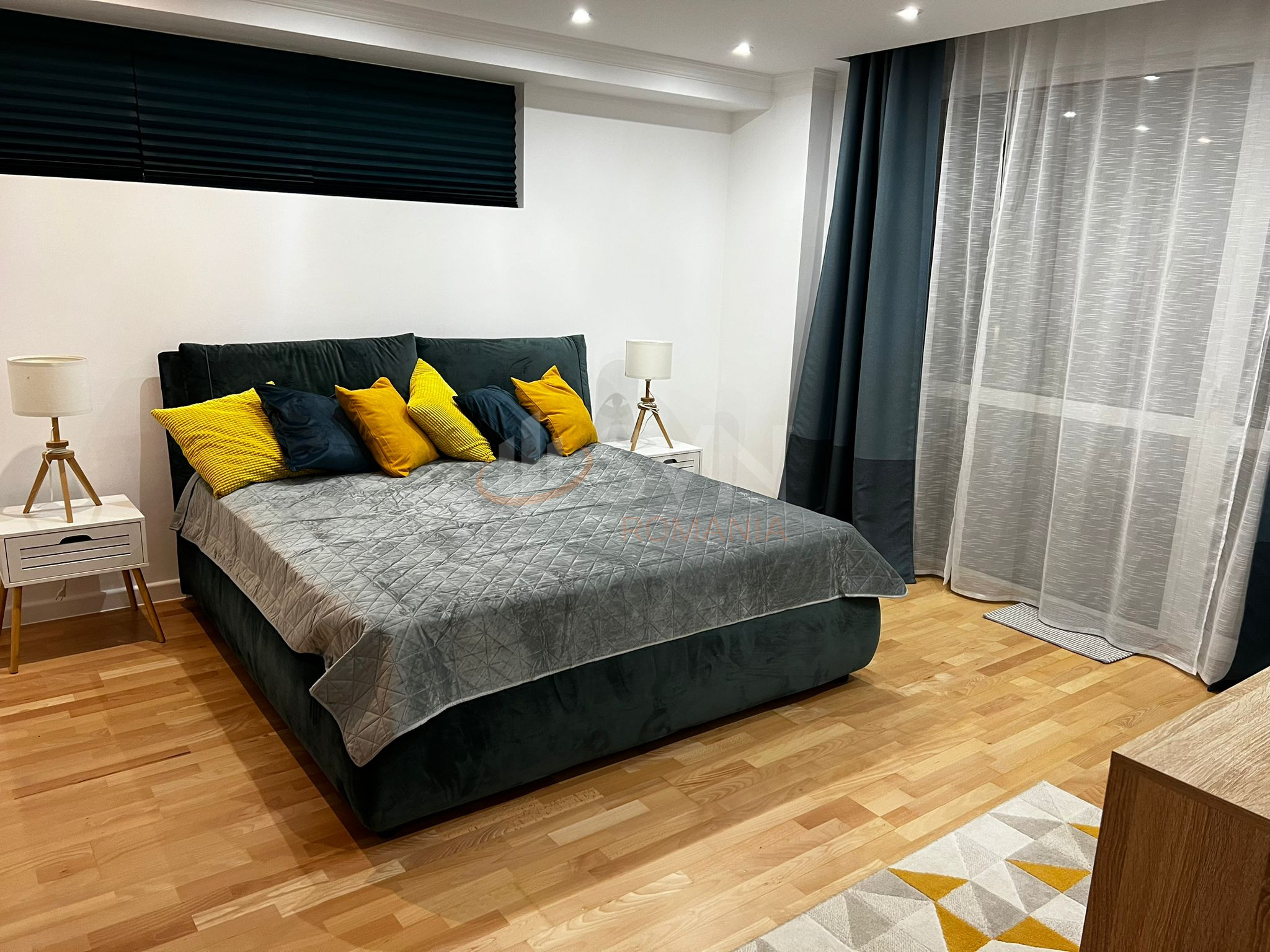 4 camere cu loc parcare exterior inclus Bucuresti/Herastrau