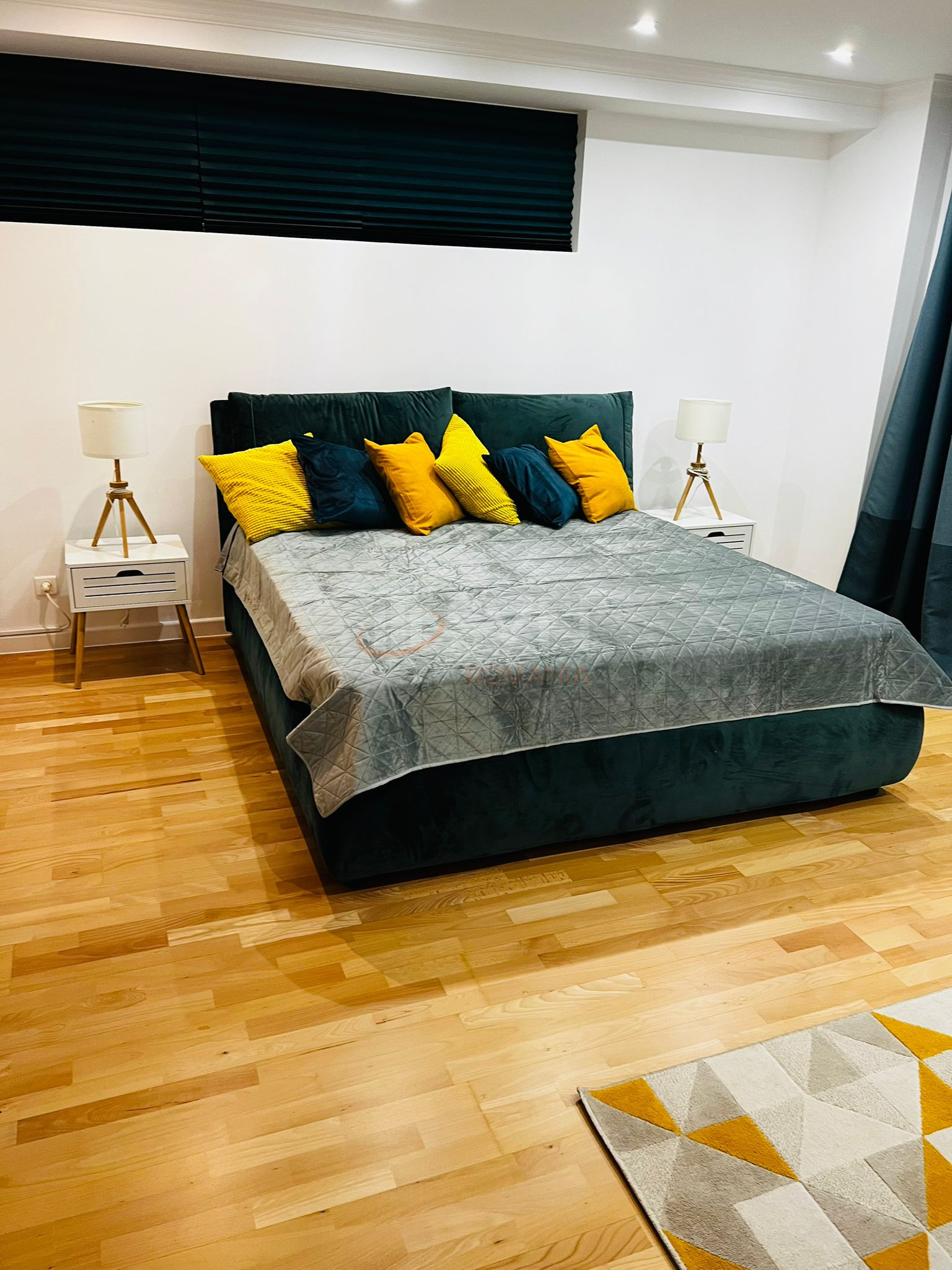 4 camere cu loc parcare exterior inclus Bucuresti/Herastrau