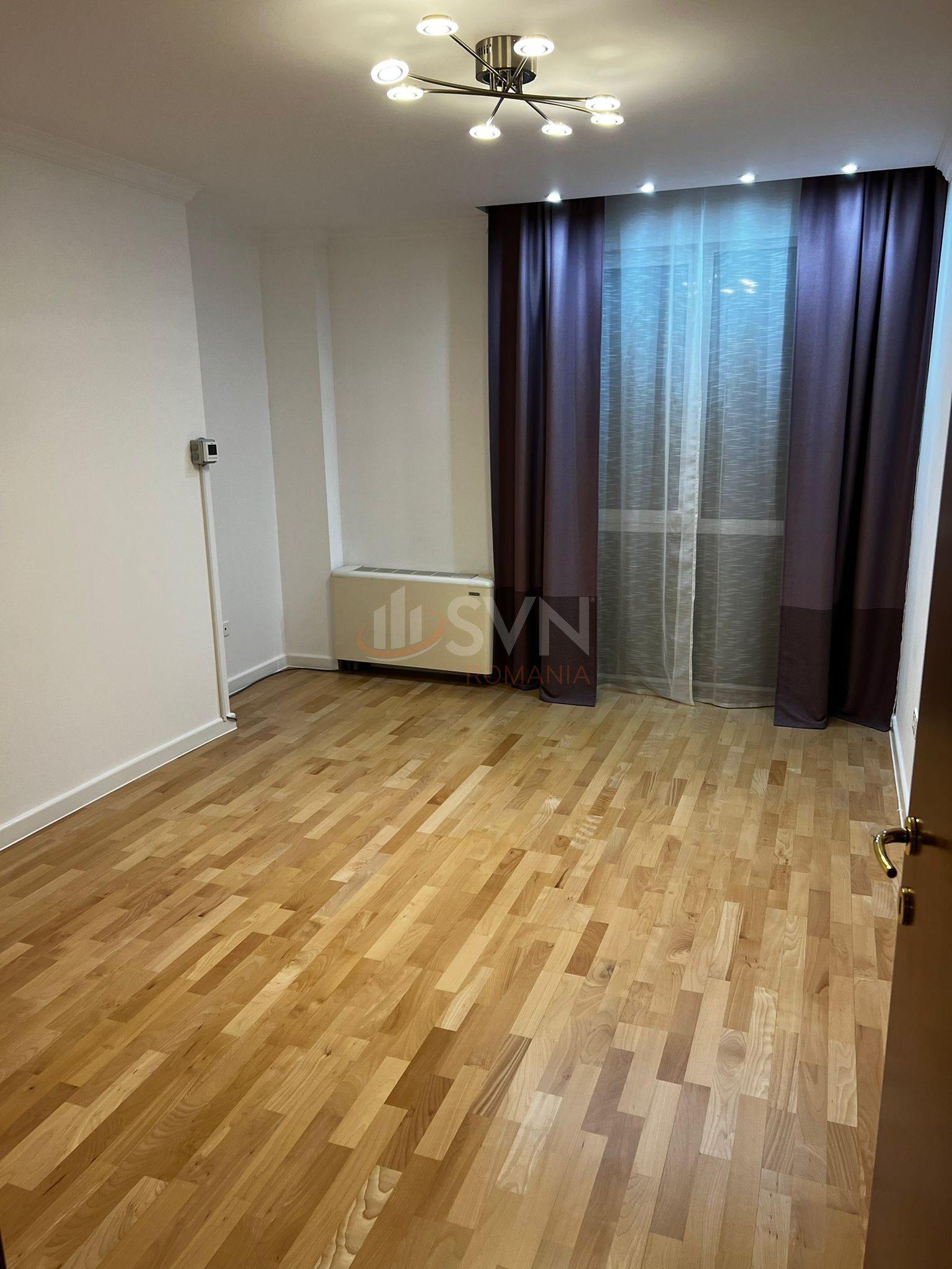4 camere cu loc parcare exterior inclus Bucuresti/Herastrau
