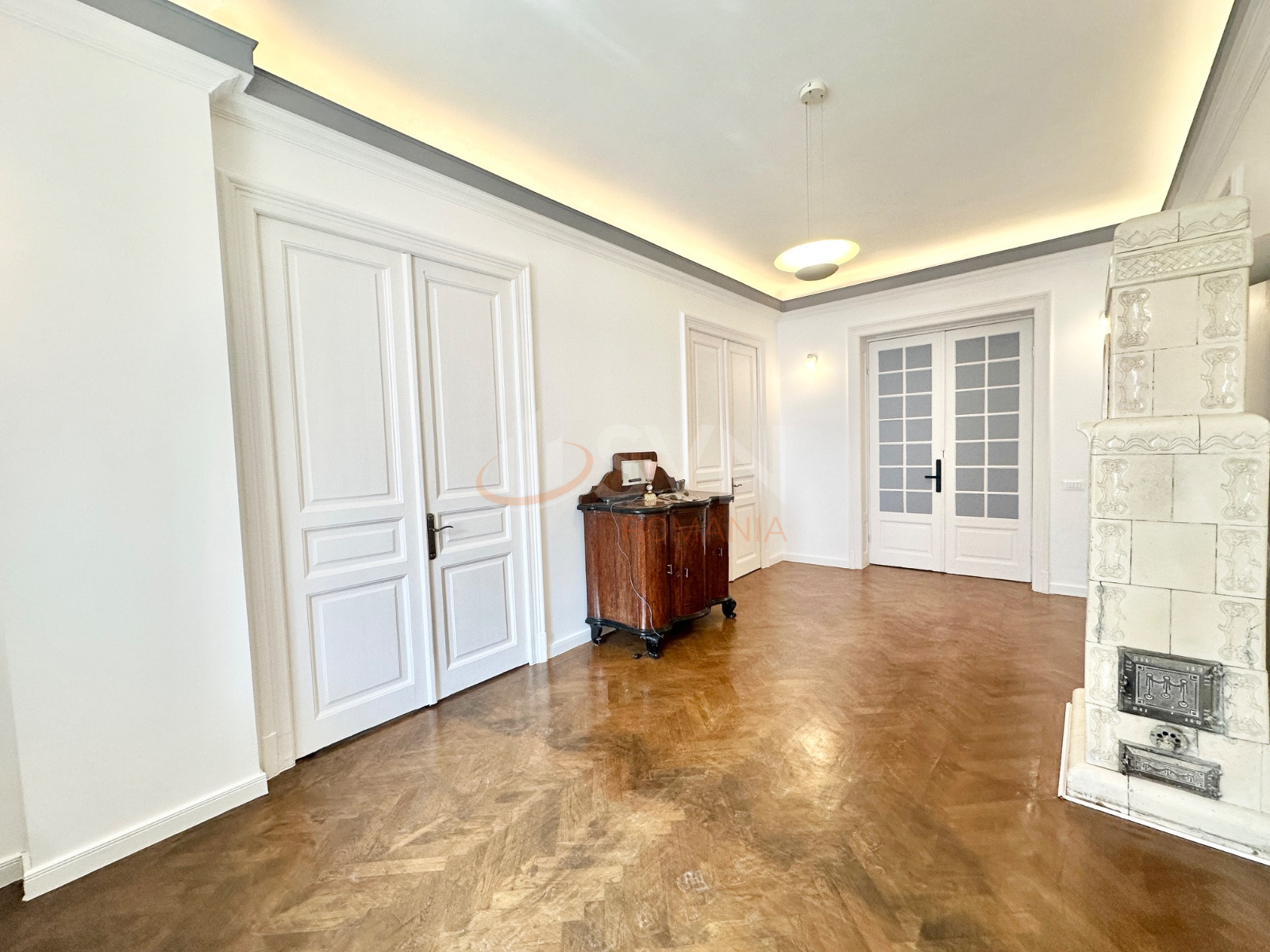 4 camere cu loc parcare exterior inclus Bucuresti/Dorobanti