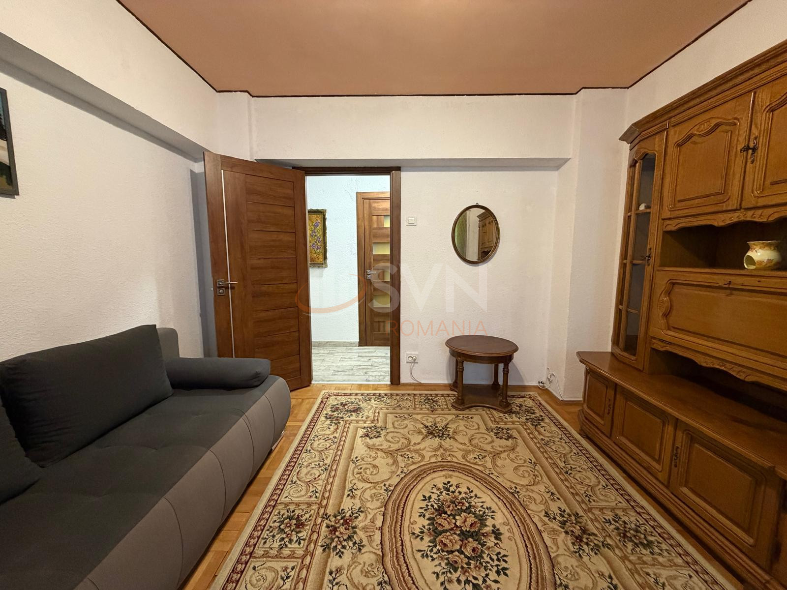 4 camere cu loc parcare exterior inclus Bucuresti/P-ta Unirii