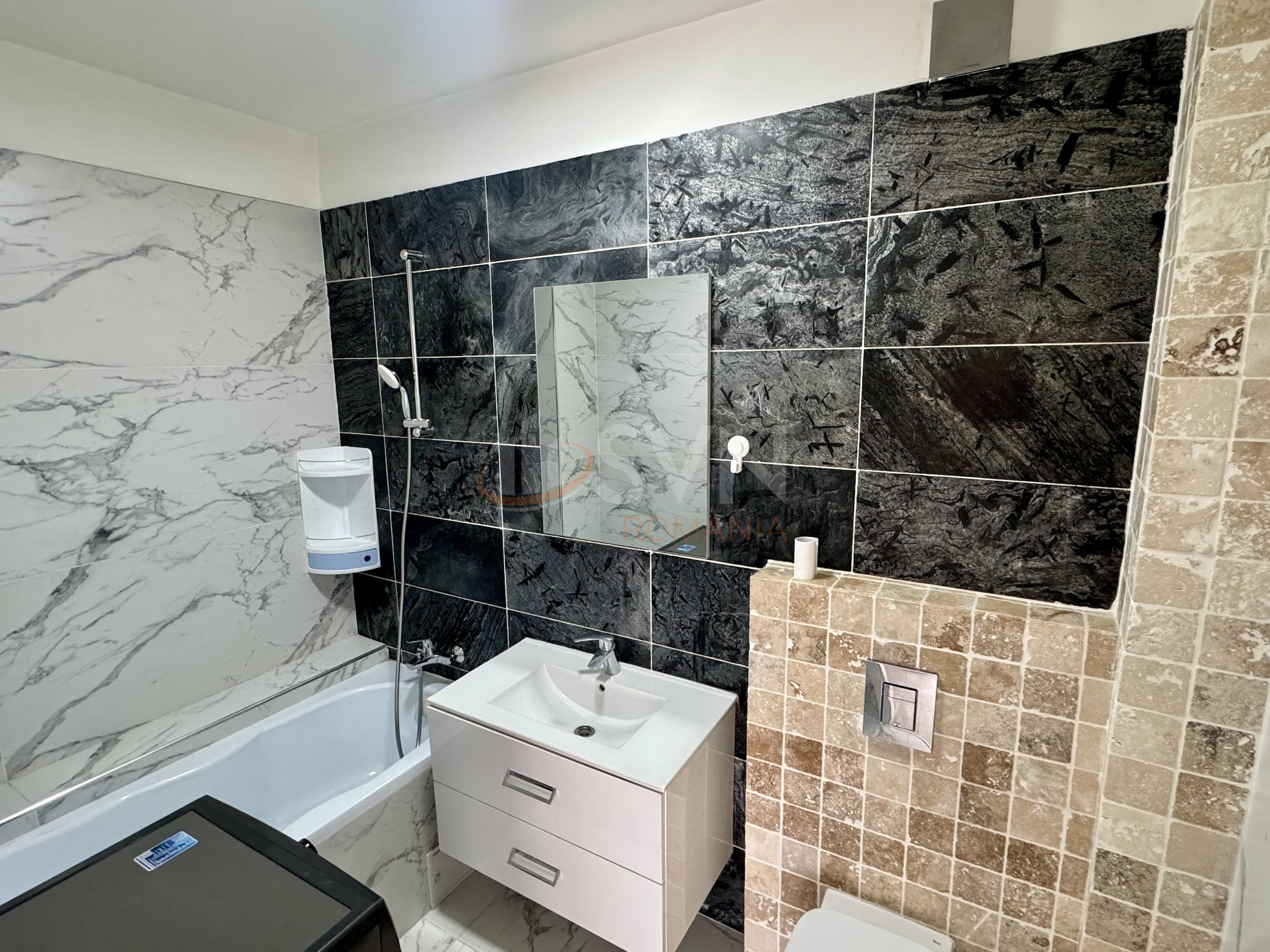 4 camere cu loc parcare exterior inclus Bucuresti/Pipera