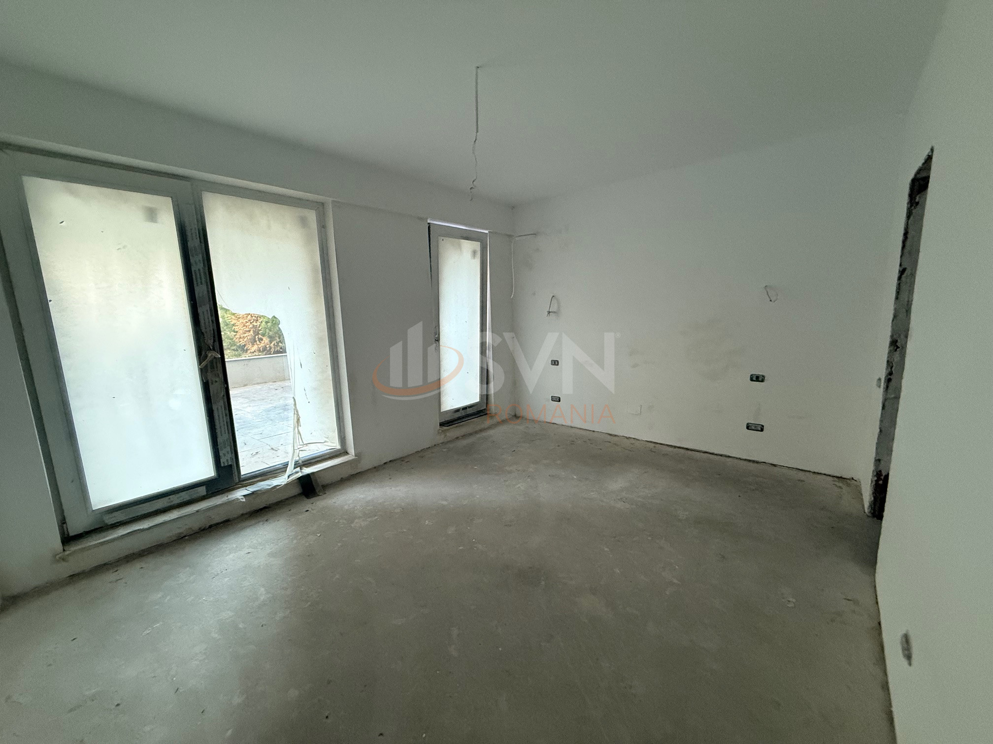 4 camere cu loc parcare exterior inclus Bucuresti/P-ta Unirii