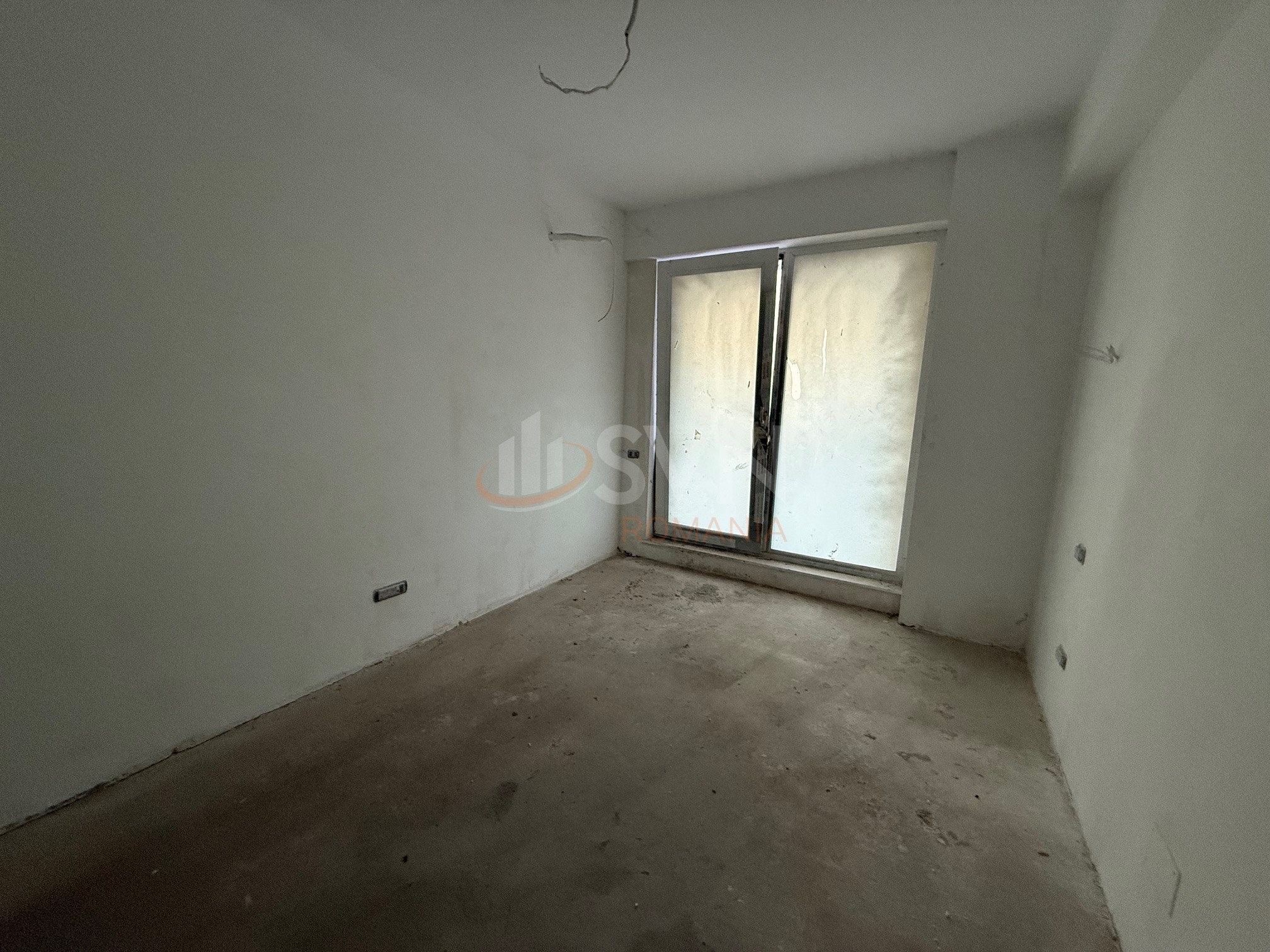 4 camere cu loc parcare exterior inclus Bucuresti/P-ta Unirii