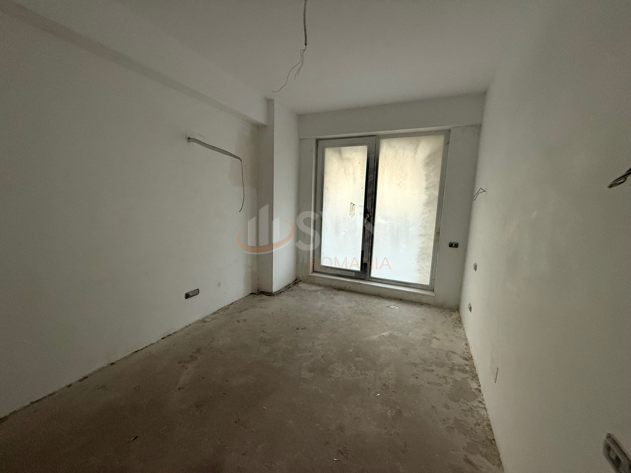 4 camere cu loc parcare exterior inclus Bucuresti/P-ta Unirii