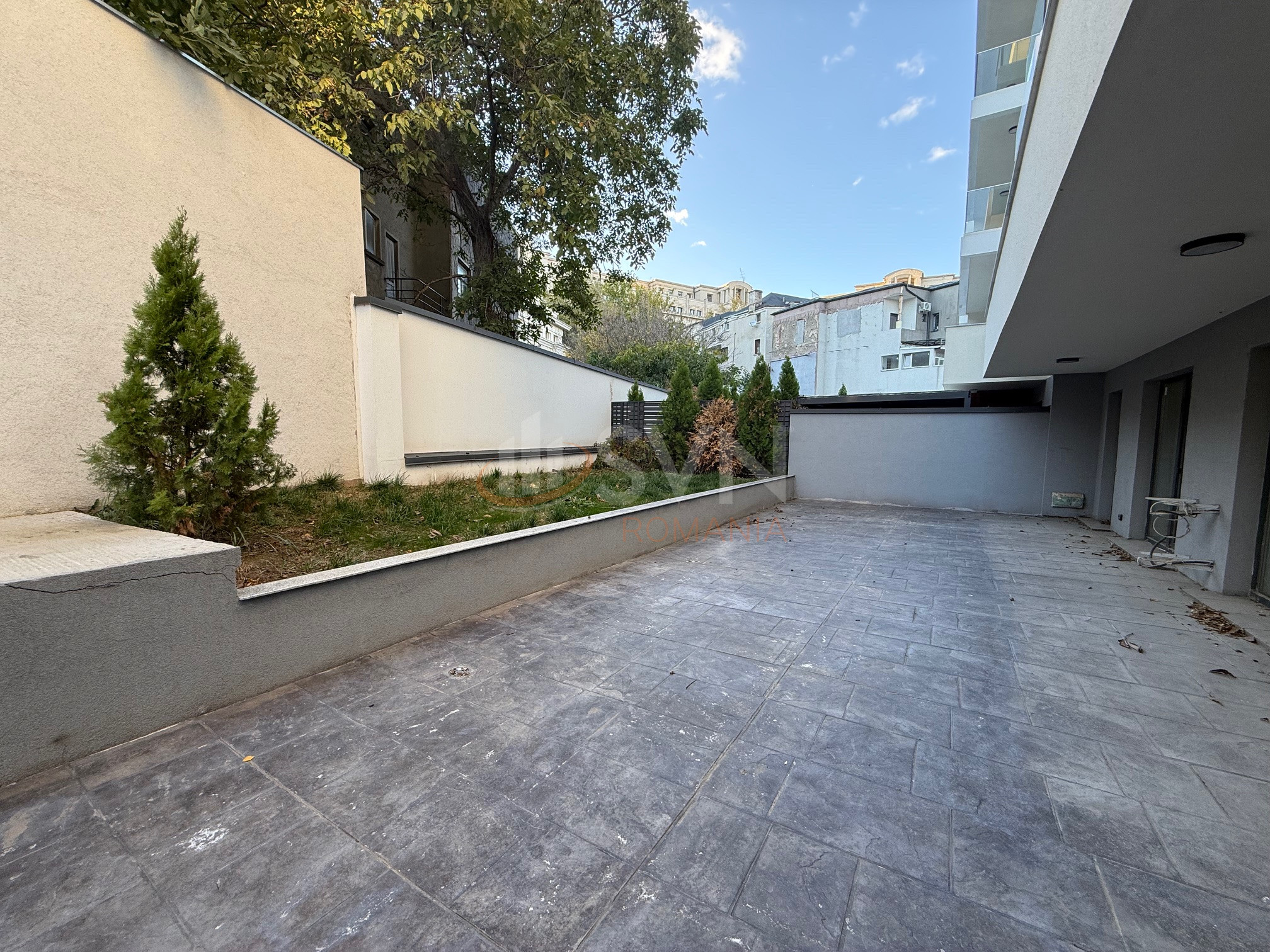 4 camere cu loc parcare exterior inclus Bucuresti/P-ta Unirii