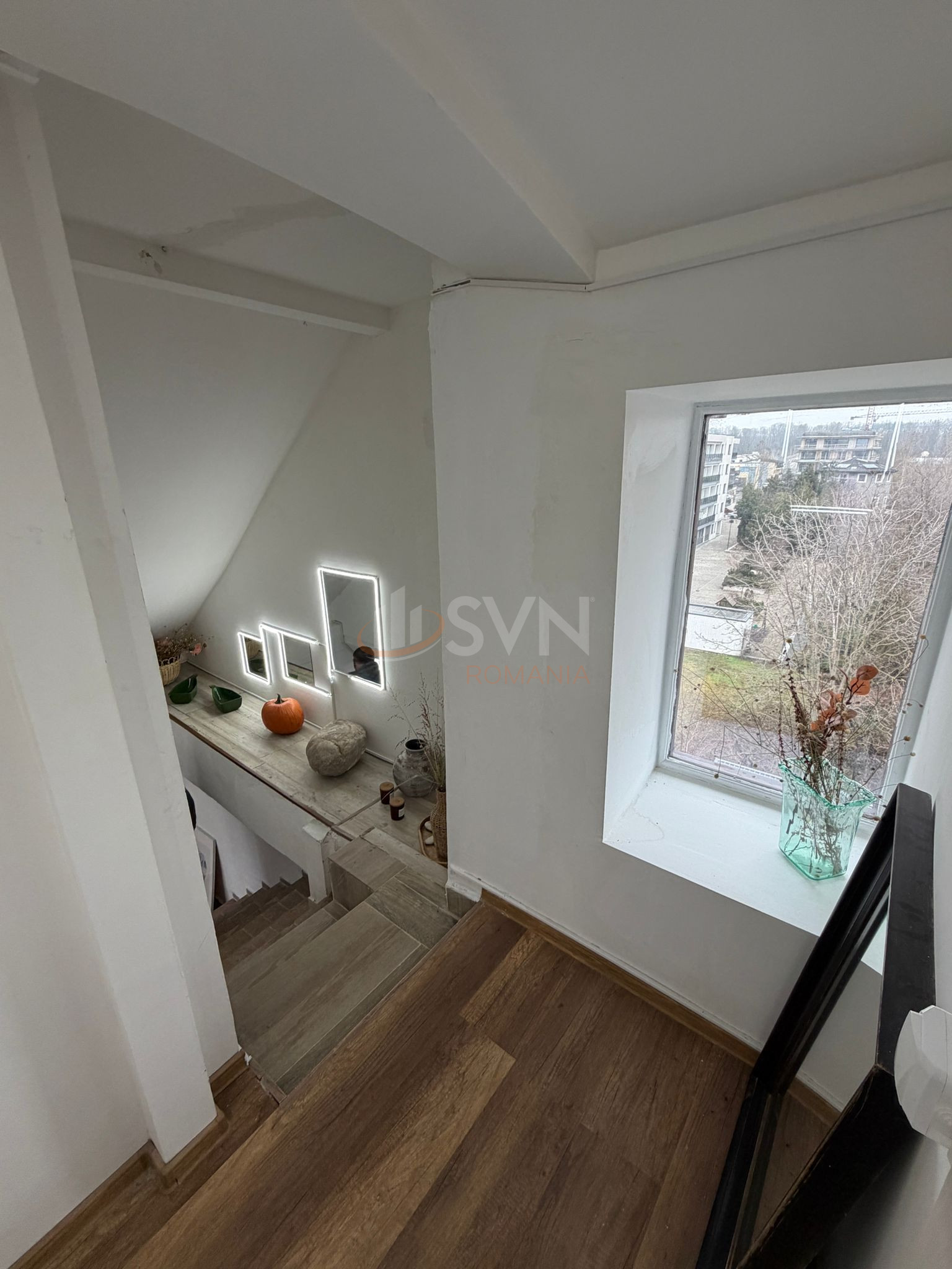 4 camere cu loc parcare exterior inclus Bucuresti/Pipera