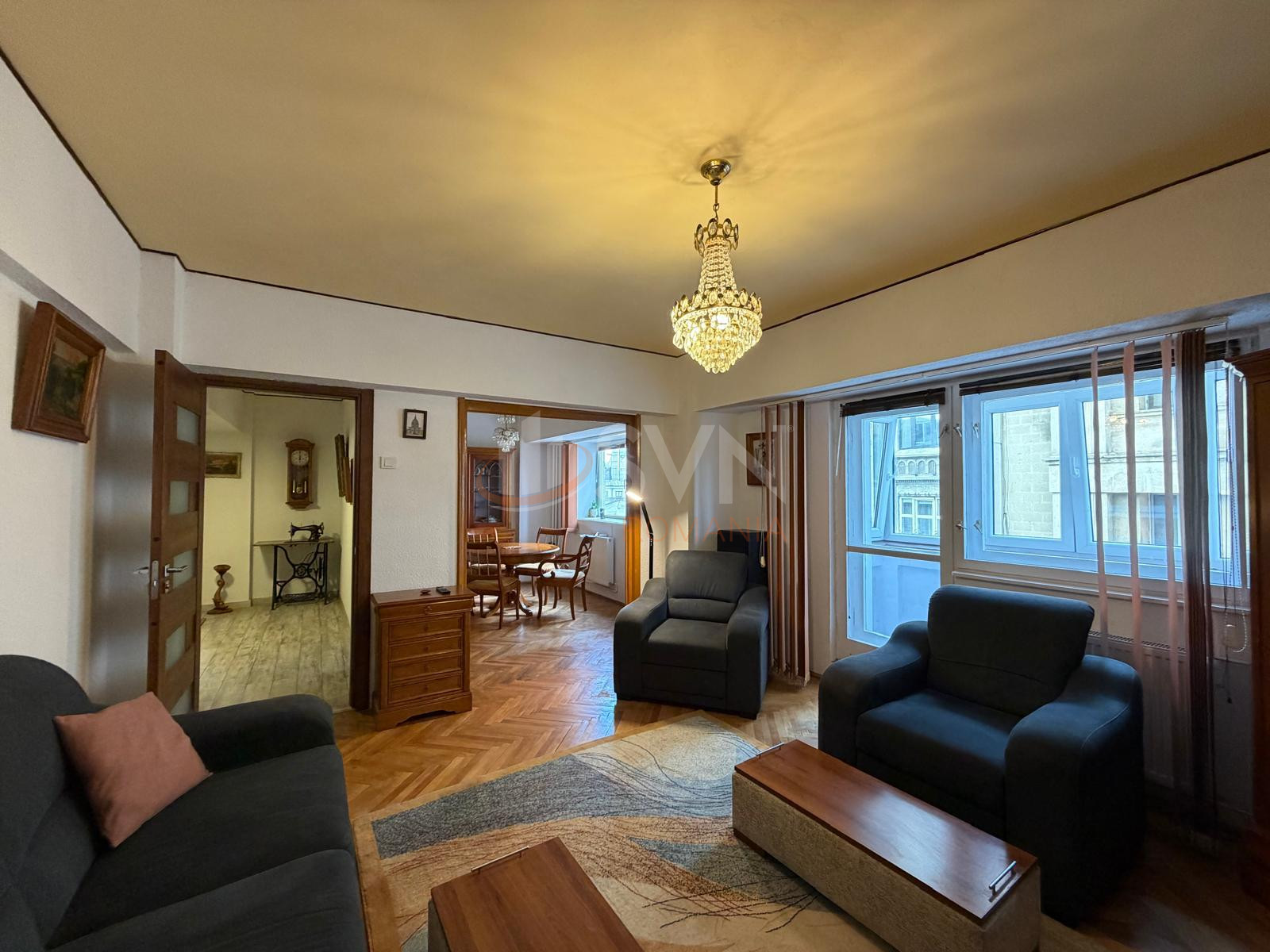 4 camere cu loc parcare exterior inclus Bucuresti/P-ta Unirii