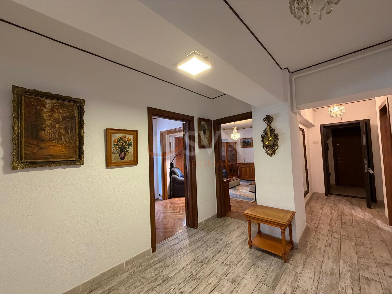 4 camere cu loc parcare exterior inclus Bucuresti/P-ta Unirii