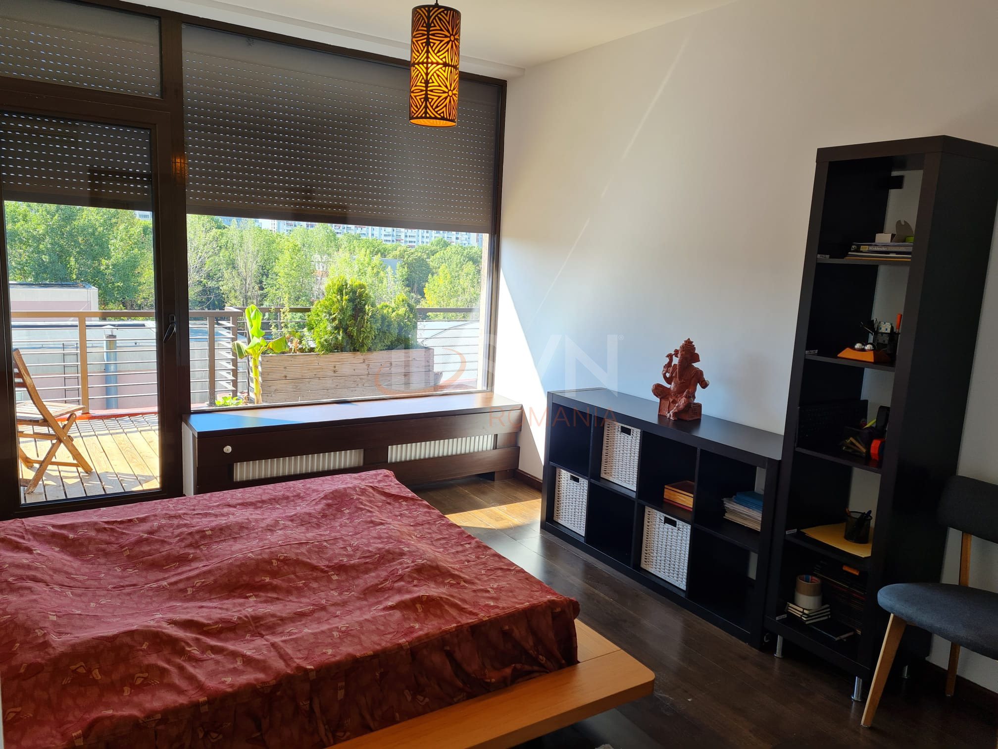 4 camere cu loc parcare exterior inclus Bucuresti/Piata Presei Libere