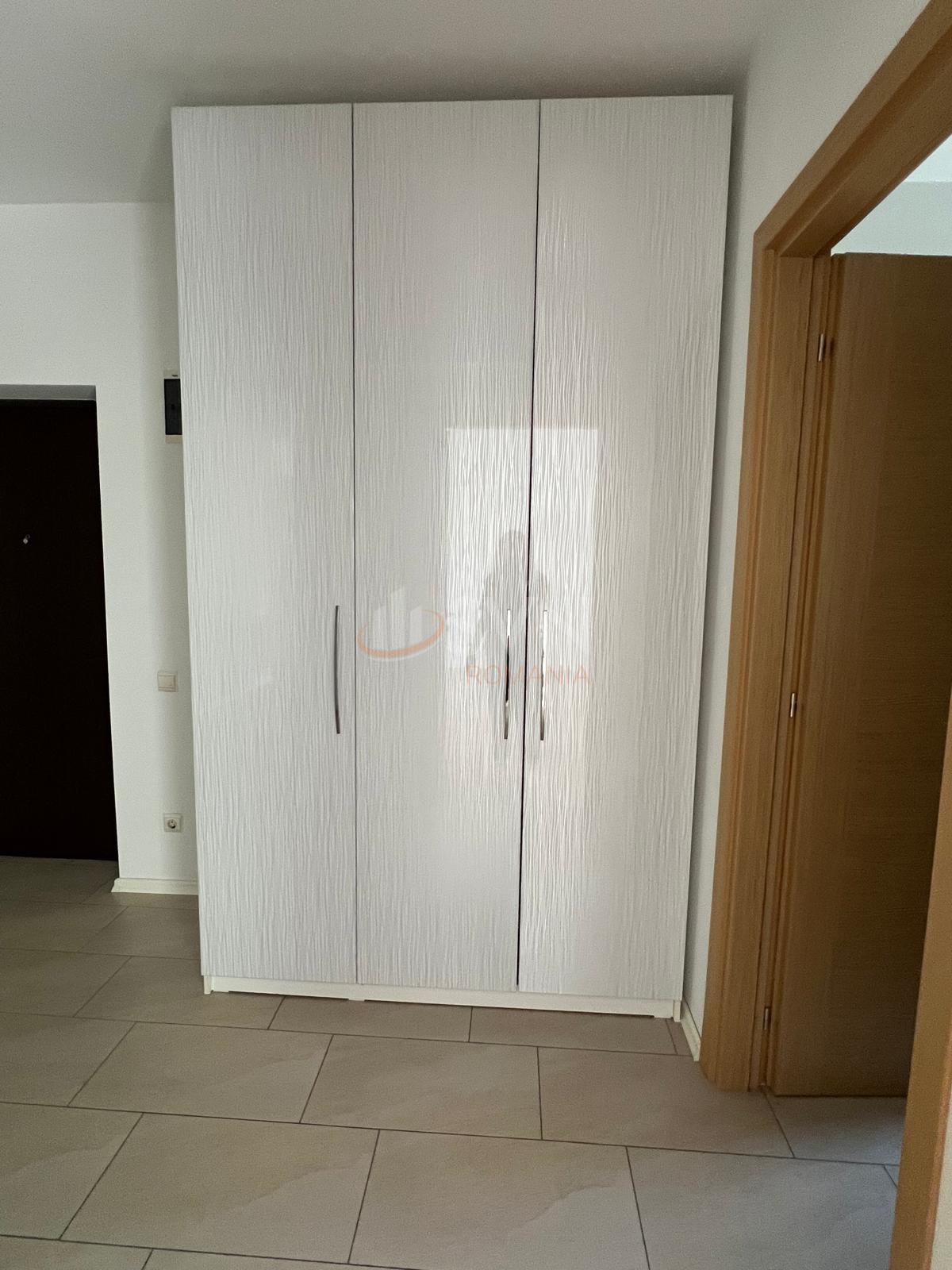 4 camere cu loc parcare exterior inclus Bucuresti/Baneasa