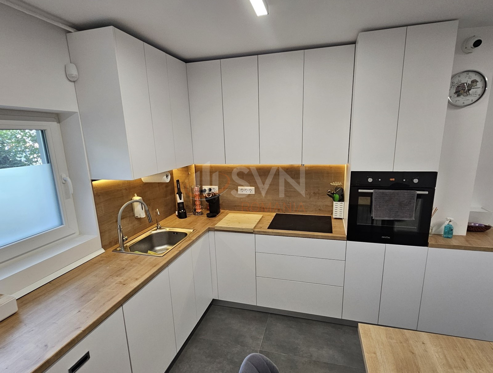 4 camere cu loc parcare exterior inclus Bucuresti/Herastrau