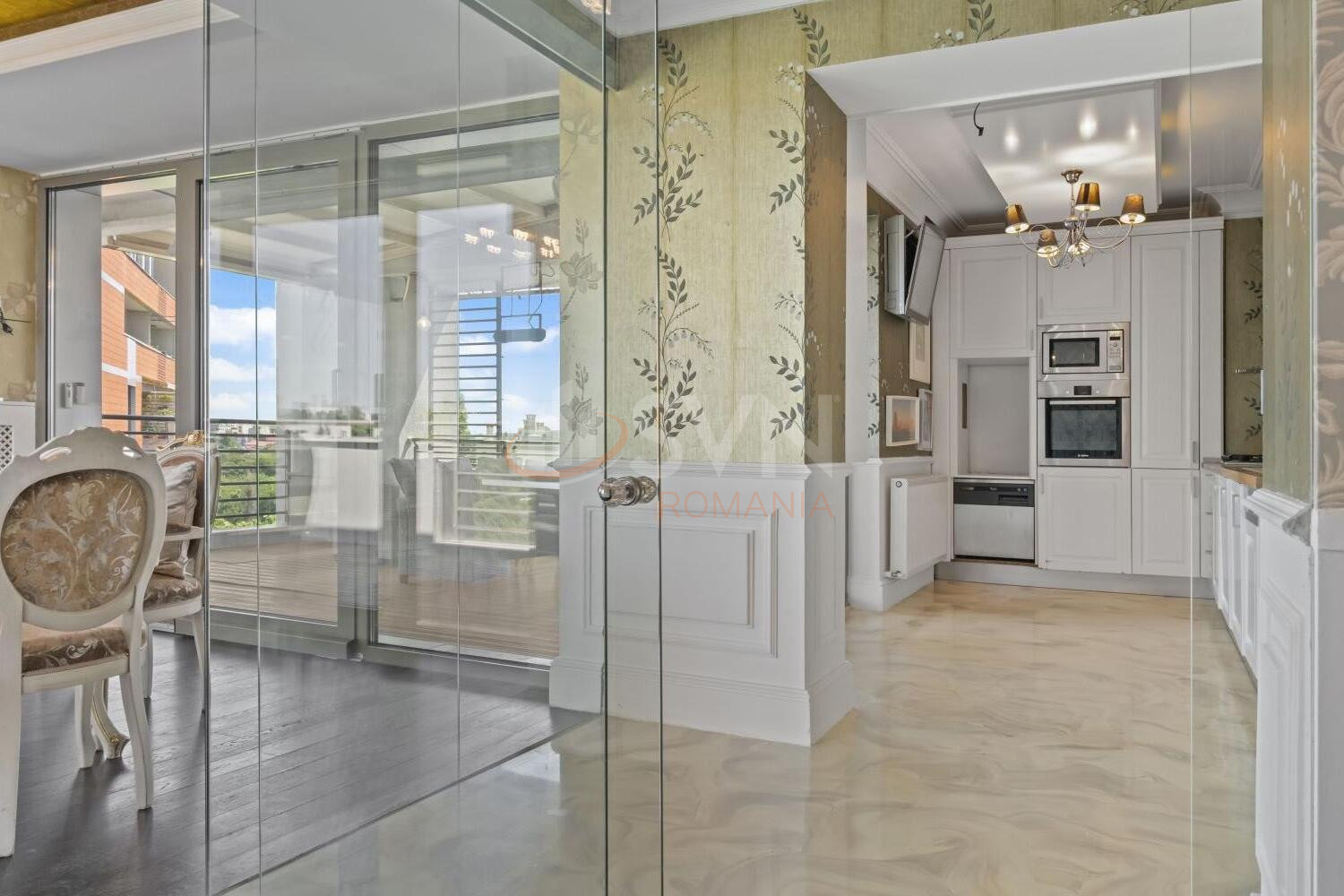 4 camere cu loc parcare exterior inclus Bucuresti/Sisesti