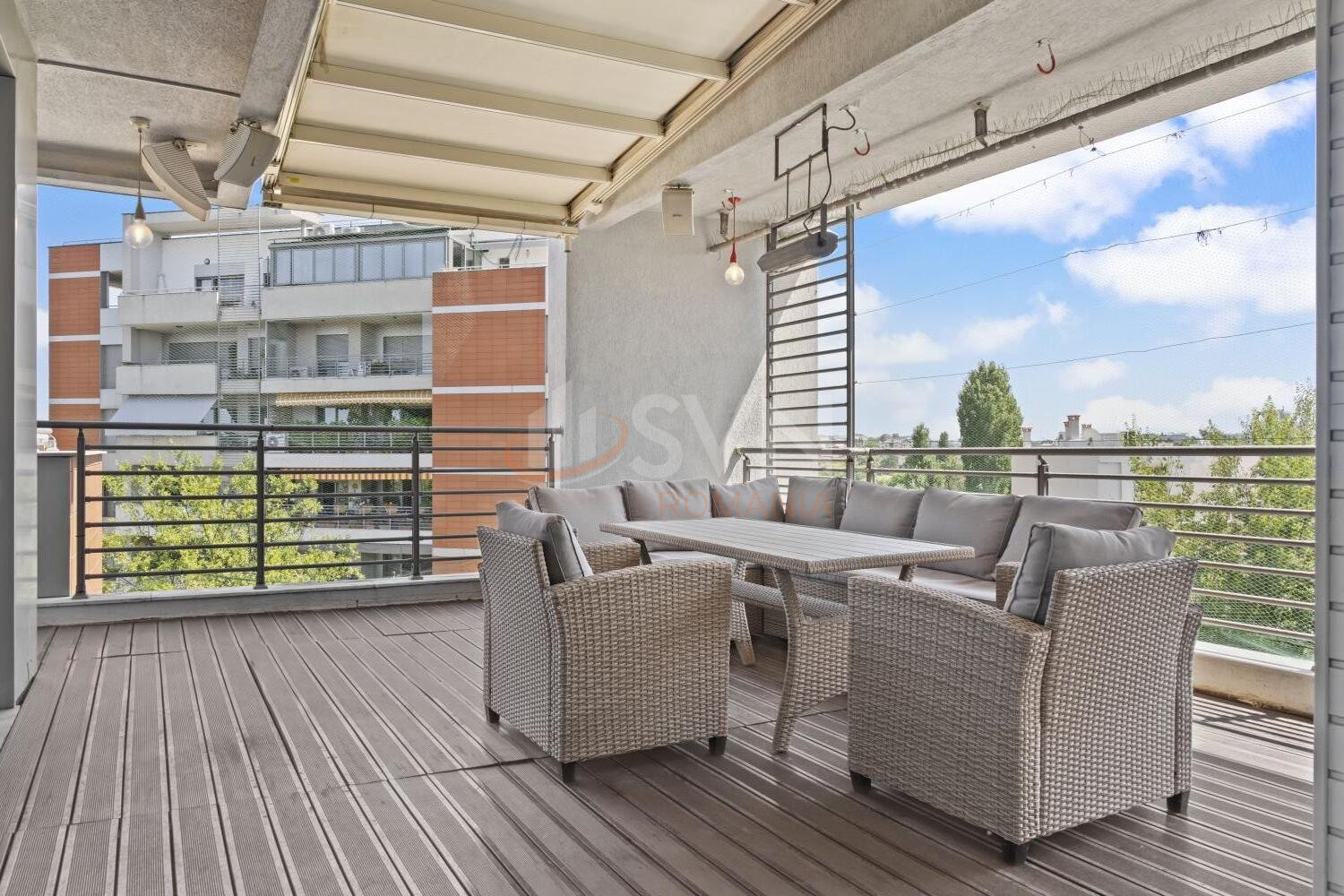 4 camere cu loc parcare exterior inclus Bucuresti/Sisesti