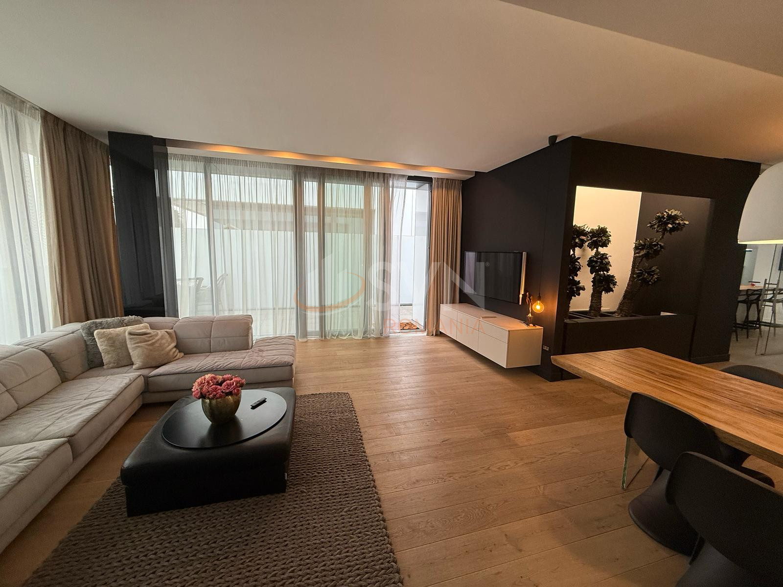 4 camere cu loc parcare subteran inclus Bucuresti/Herastrau