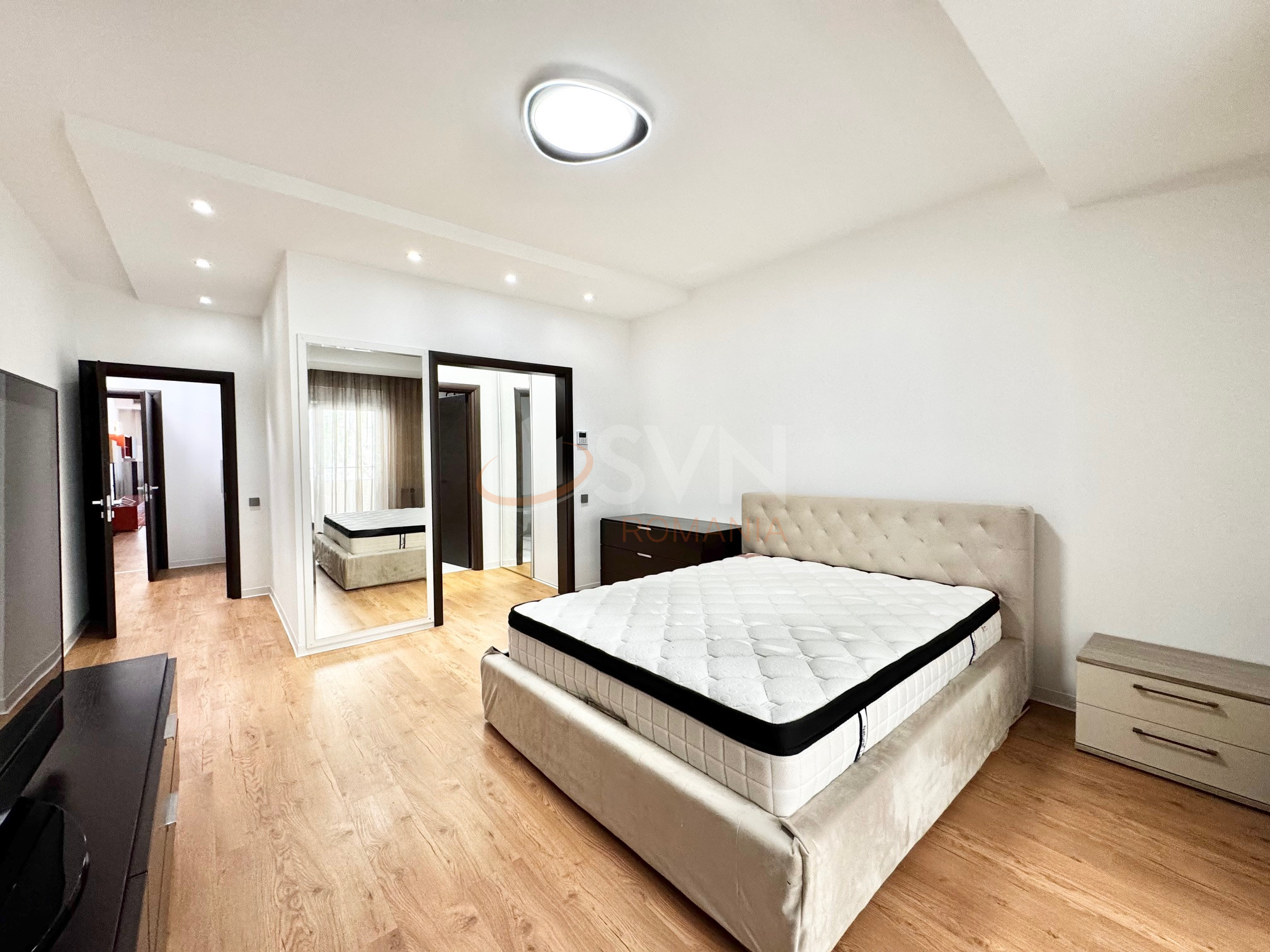 4 camere cu loc parcare subteran inclus Bucuresti/Herastrau