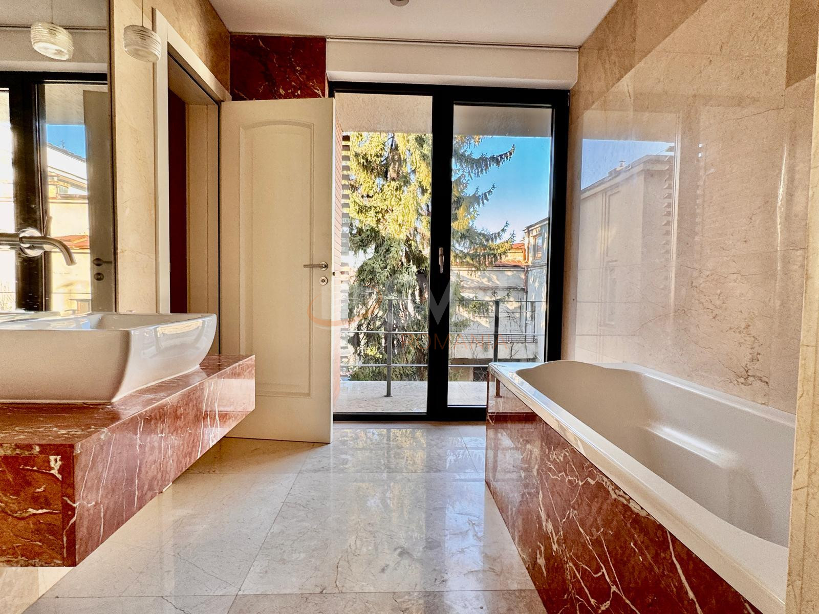 4 camere cu loc parcare subteran inclus Bucuresti/Capitale