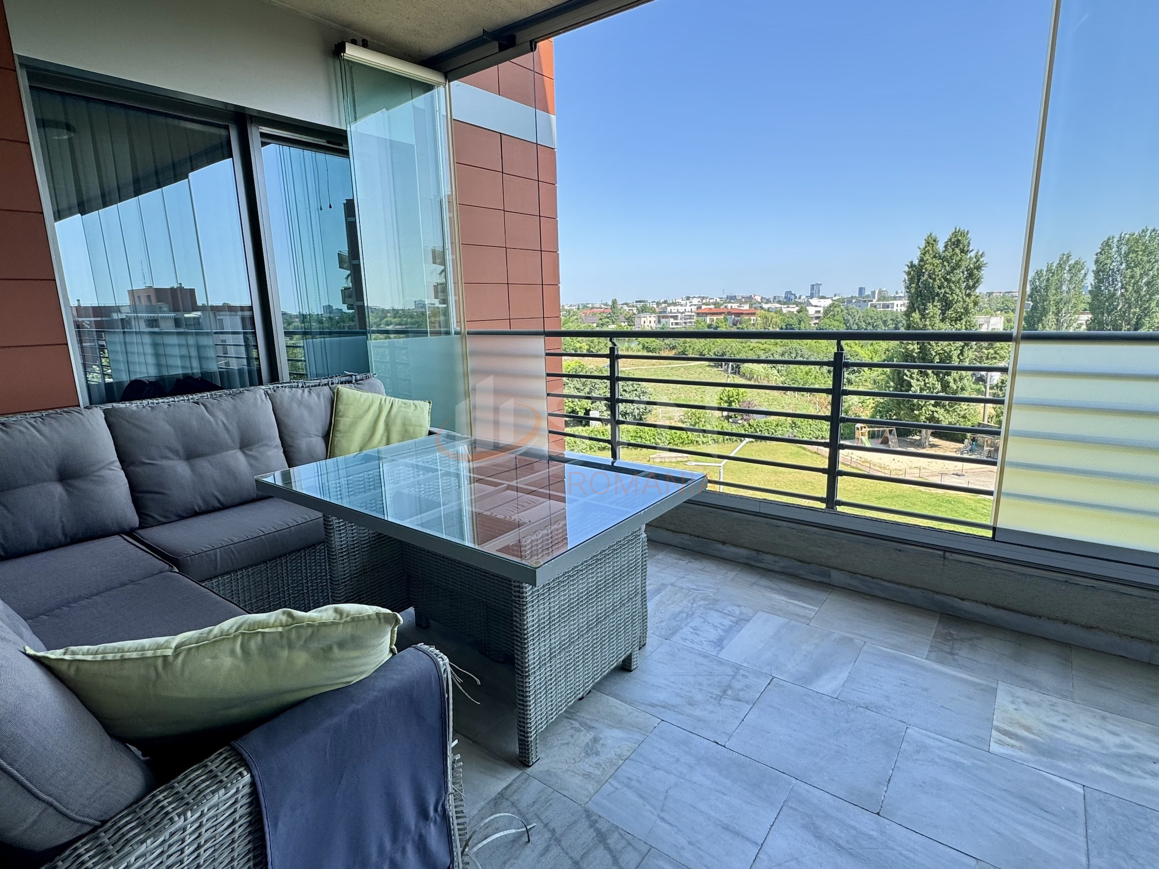 4 camere cu loc parcare subteran inclus Bucuresti/Sisesti