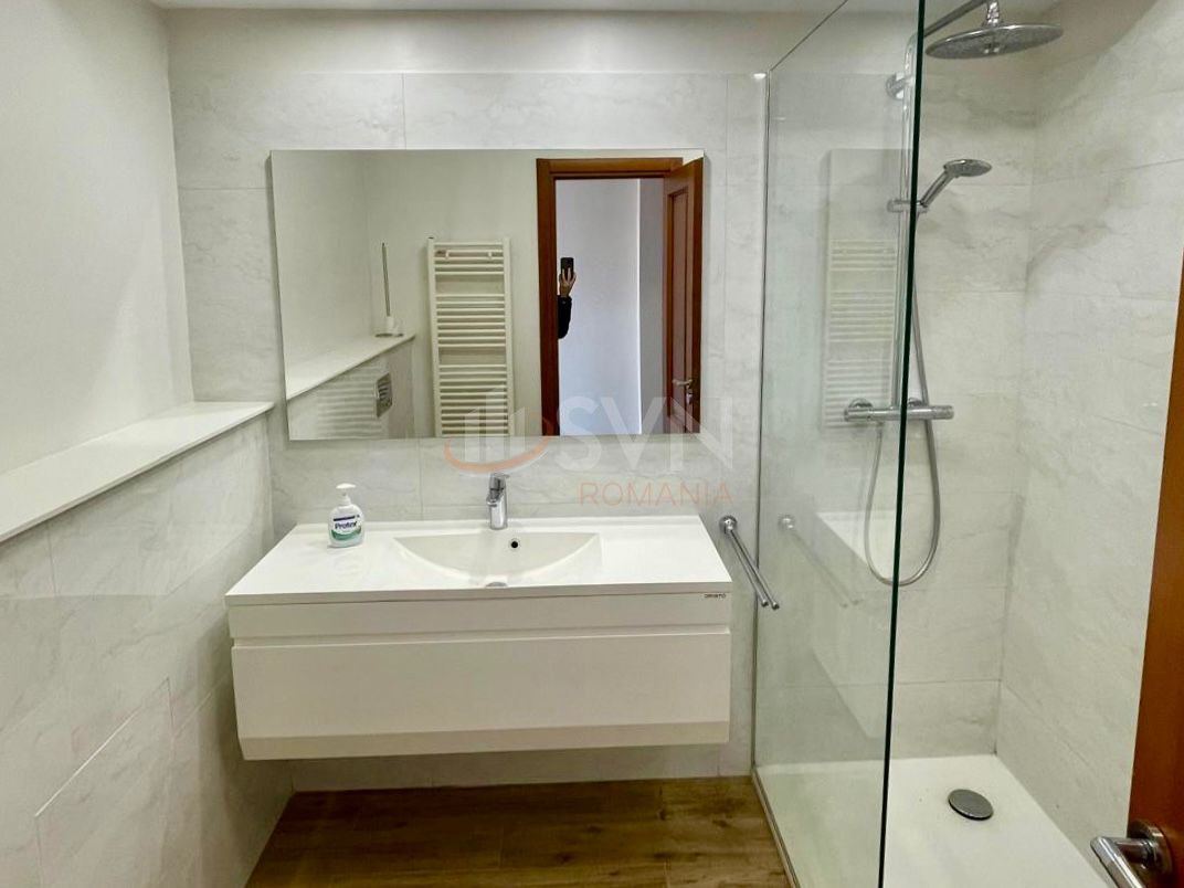 4 camere cu loc parcare subteran inclus Bucuresti/Herastrau