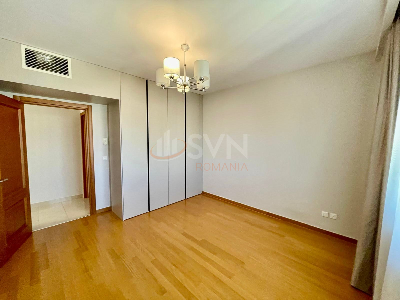 4 camere cu loc parcare subteran inclus Bucuresti/Herastrau