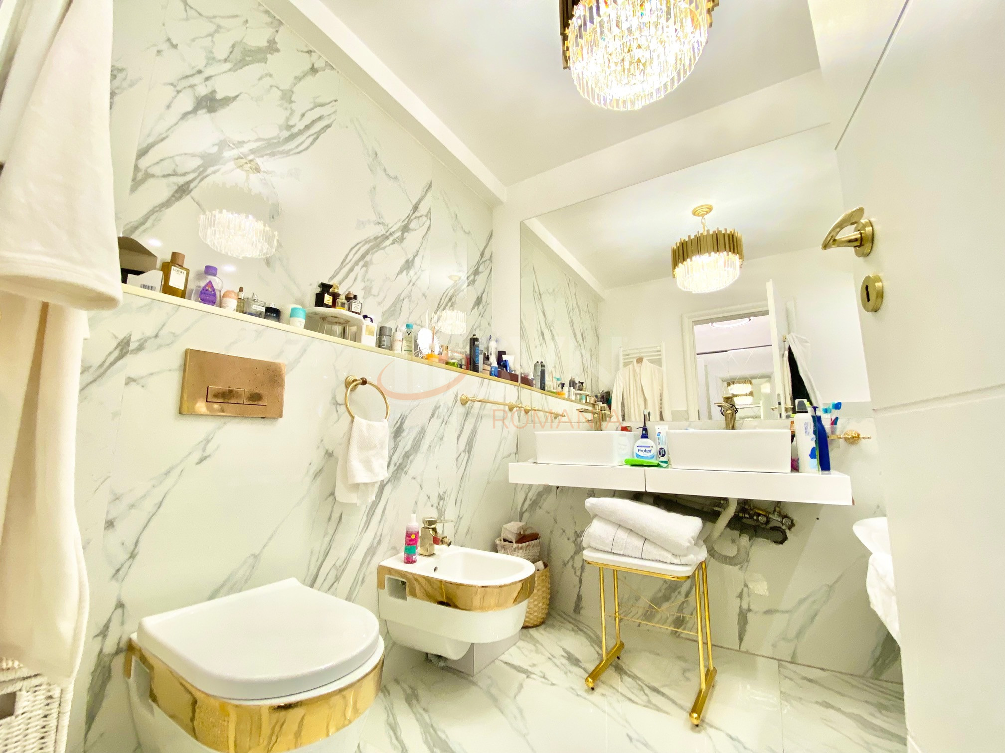 4 camere cu loc parcare subteran inclus Bucuresti/Herastrau