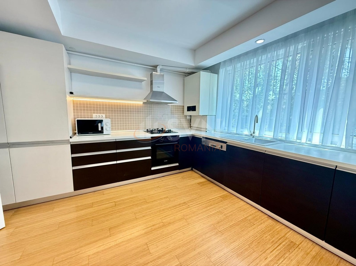 4 camere cu loc parcare subteran inclus Bucuresti/Pipera