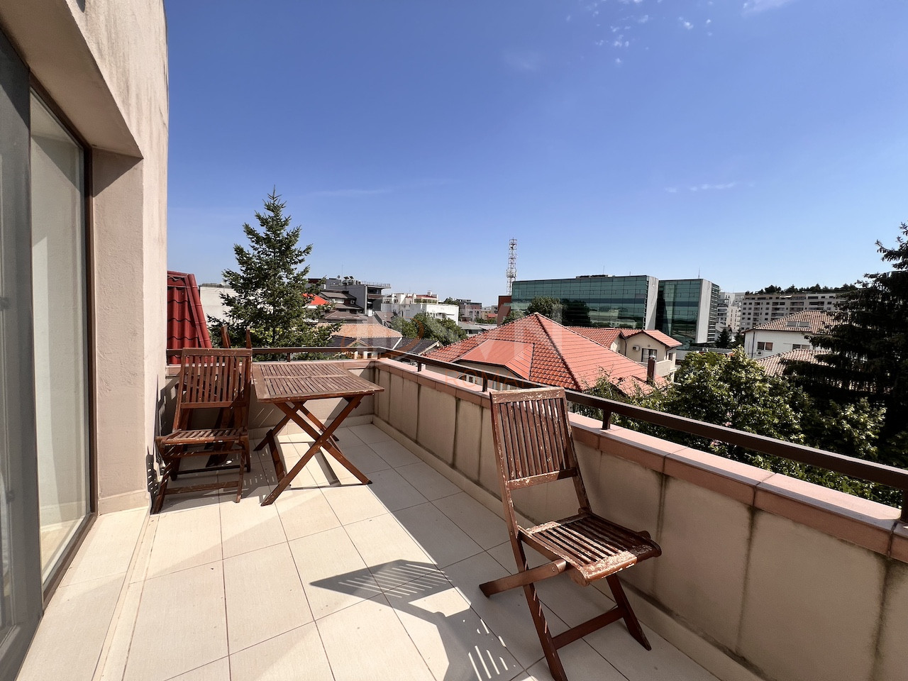 4 camere cu loc parcare subteran inclus Bucuresti/Herastrau