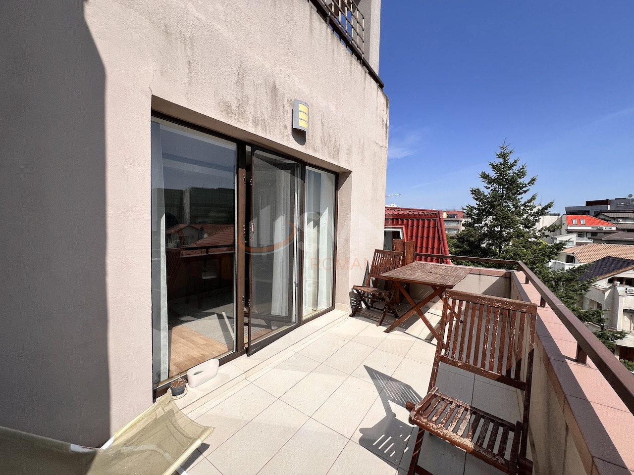 4 camere cu loc parcare subteran inclus Bucuresti/Herastrau