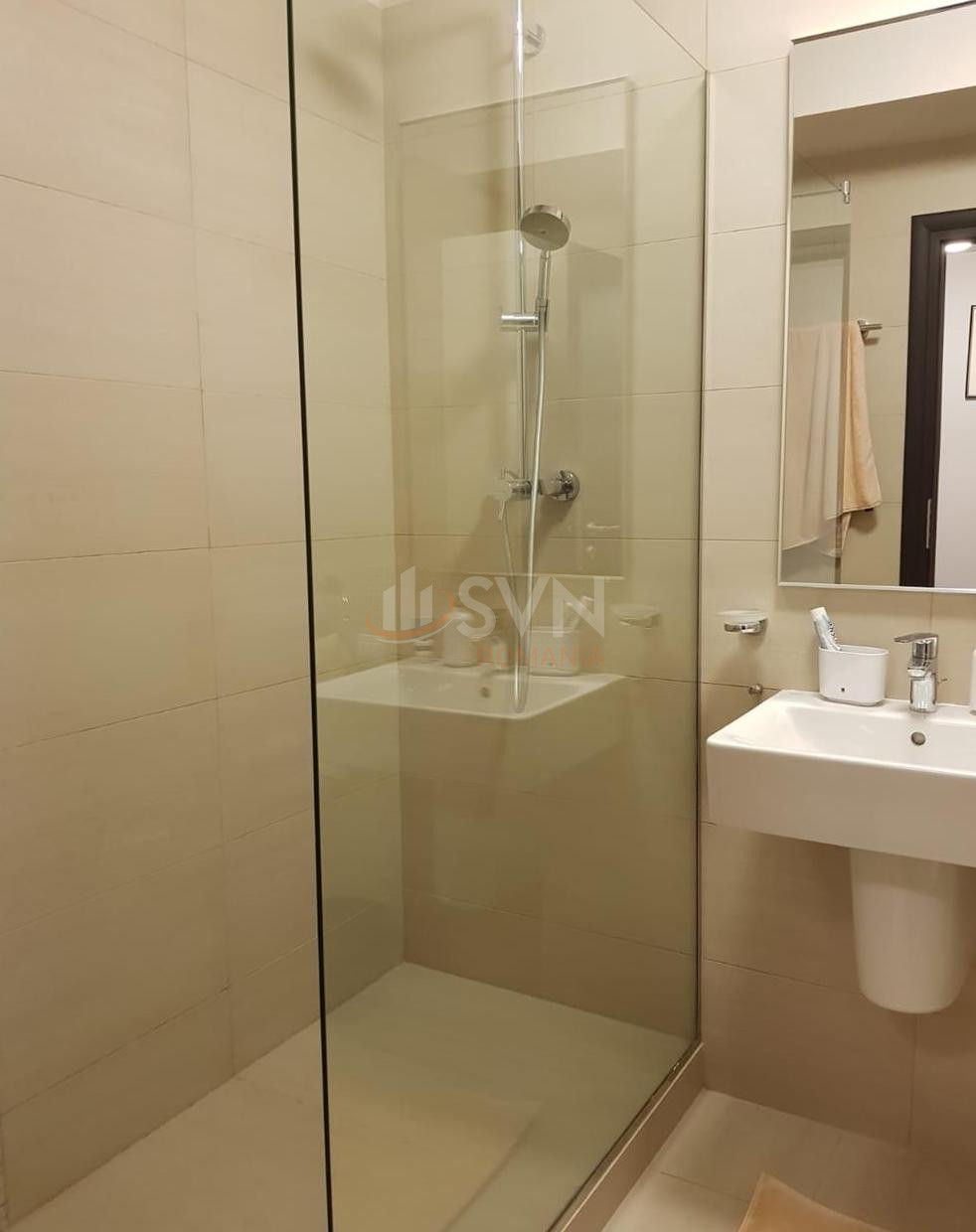 4 camere cu loc parcare subteran inclus Bucuresti/Herastrau