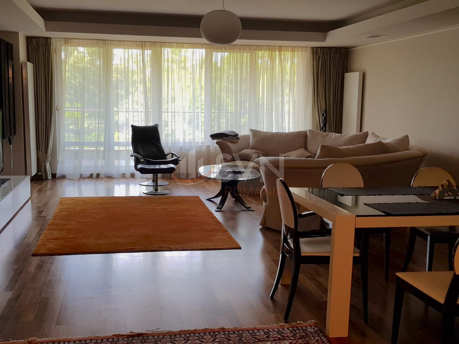 4 camere cu loc parcare subteran inclus Bucuresti/Herastrau