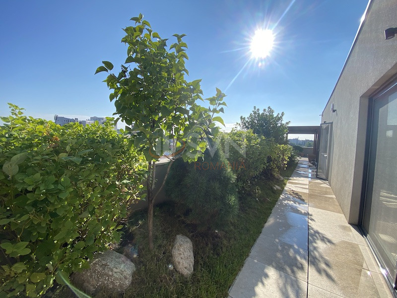 4 camere cu loc parcare subteran inclus Bucuresti/Piata Rosetti