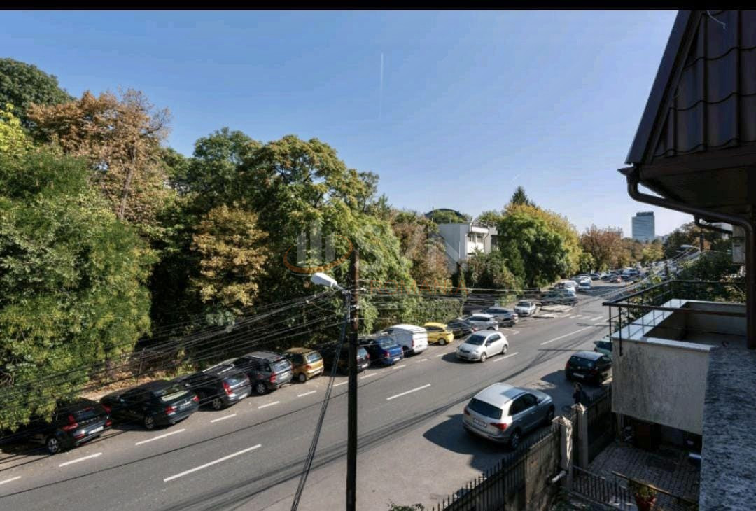 4 camere cu loc parcare subteran inclus Bucuresti/Arcul De Triumf