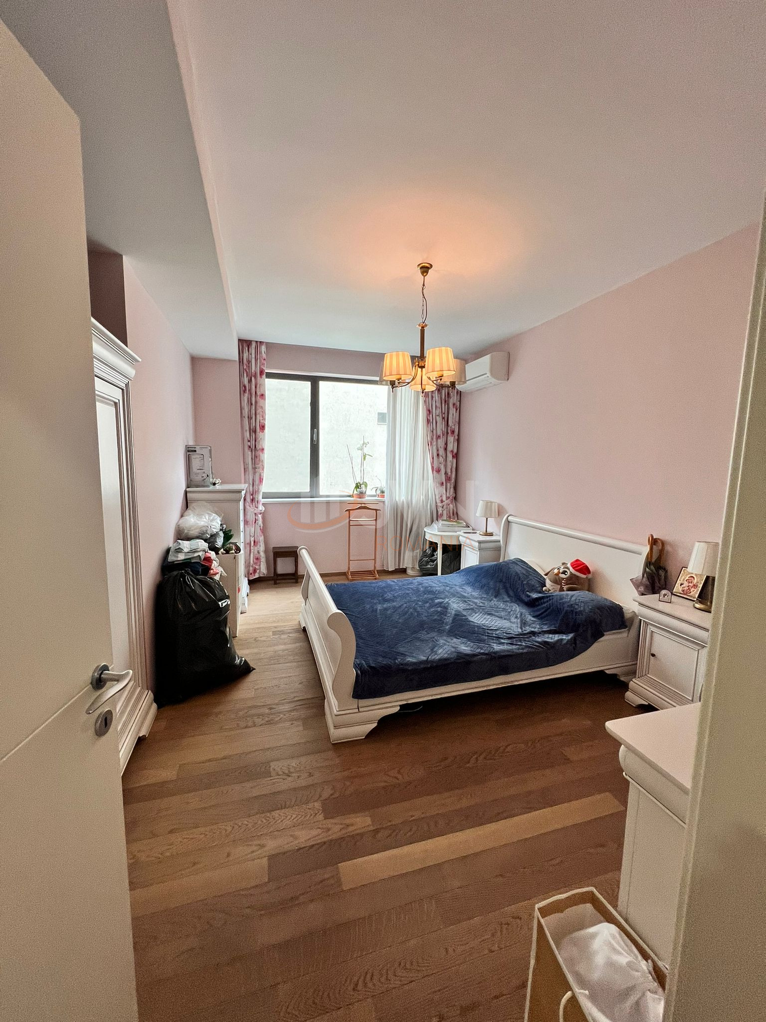 4 camere cu loc parcare subteran inclus Bucuresti/Aviatorilor