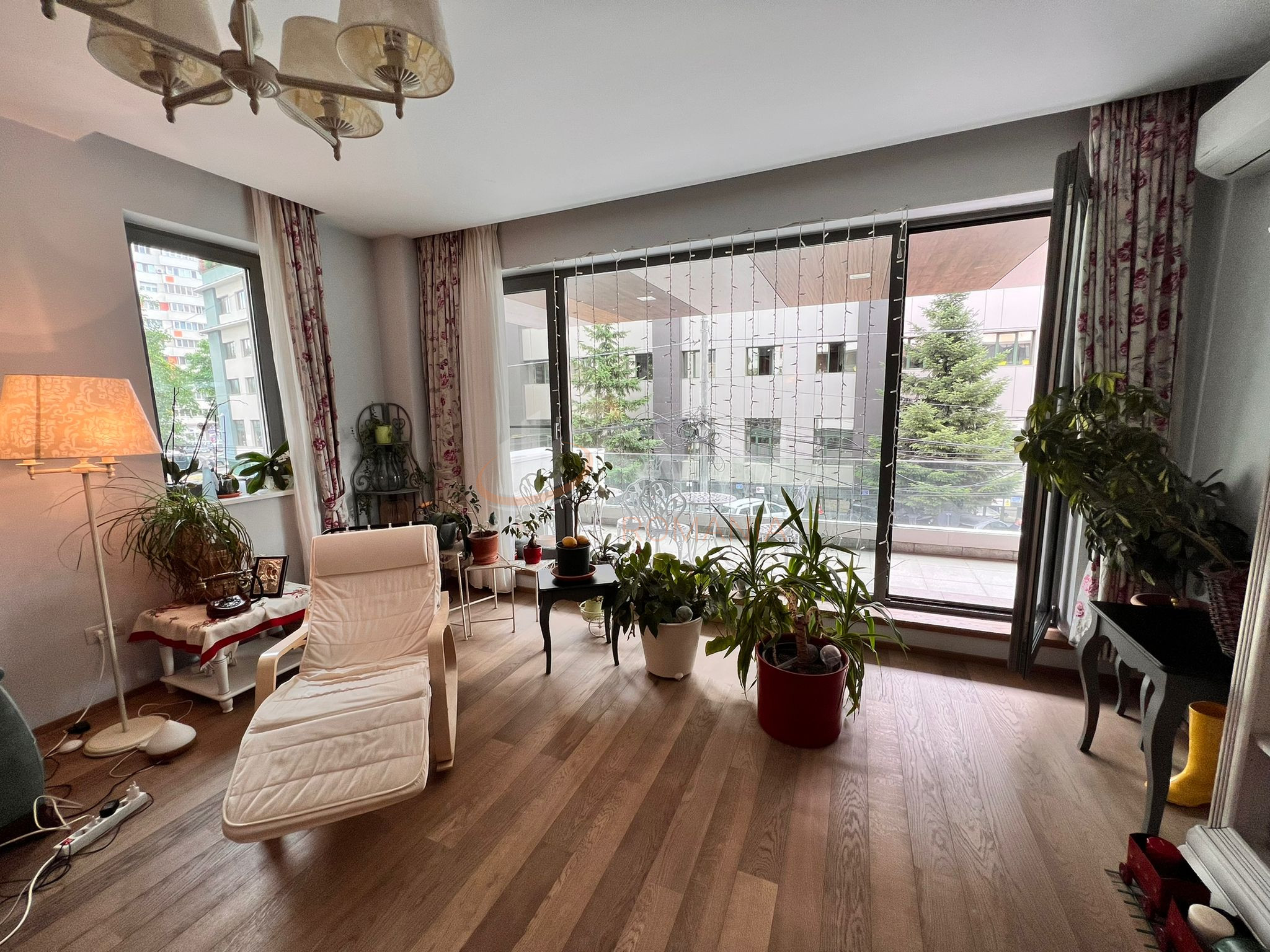 4 camere cu loc parcare subteran inclus Bucuresti/Aviatorilor