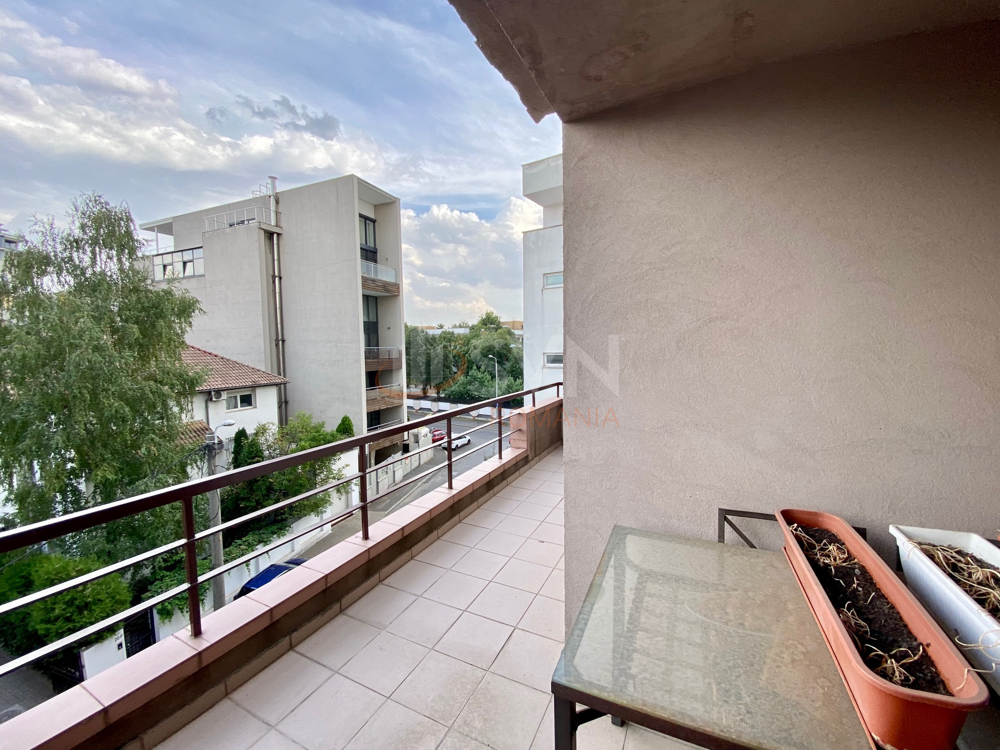 4 camere cu loc parcare subteran inclus Bucuresti/Herastrau