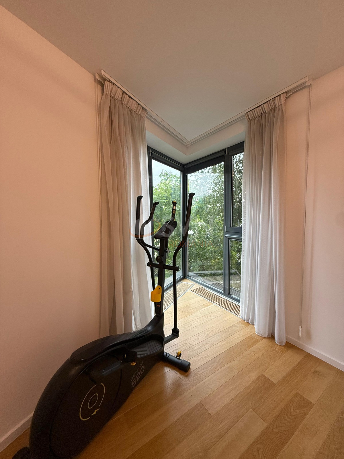 4 camere cu loc parcare subteran inclus Bucuresti/Floreasca