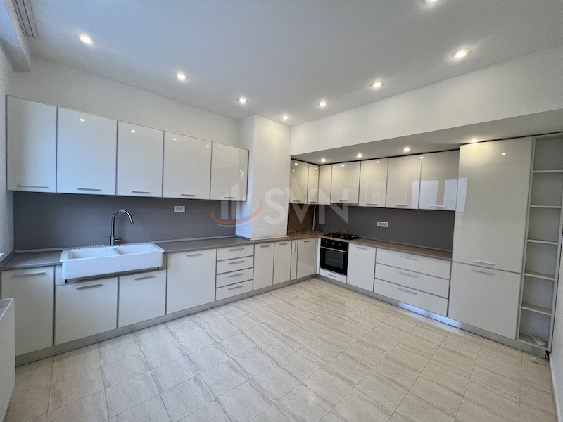 4 camere cu loc parcare subteran inclus Bucuresti/Herastrau