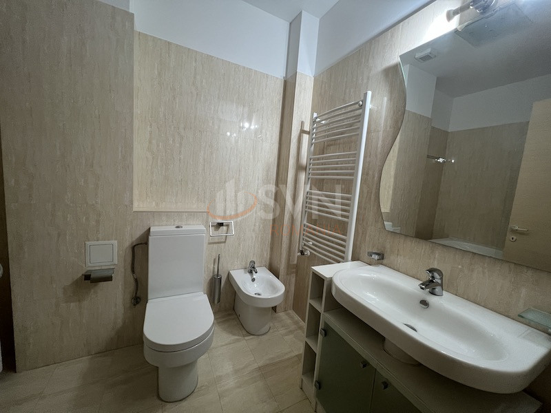 4 camere cu loc parcare subteran inclus Bucuresti/Herastrau