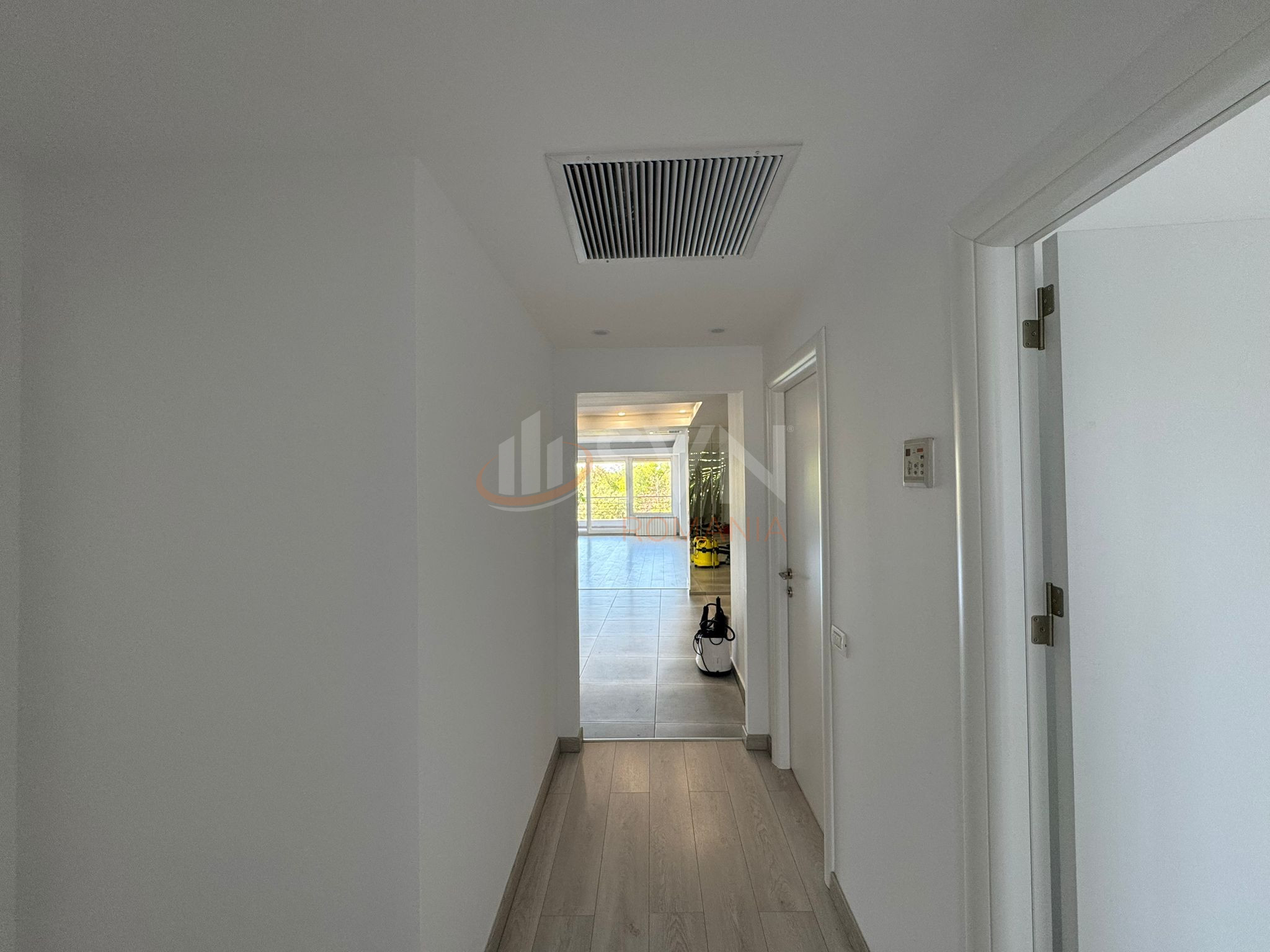 4 camere cu loc parcare subteran inclus Bucuresti/Herastrau