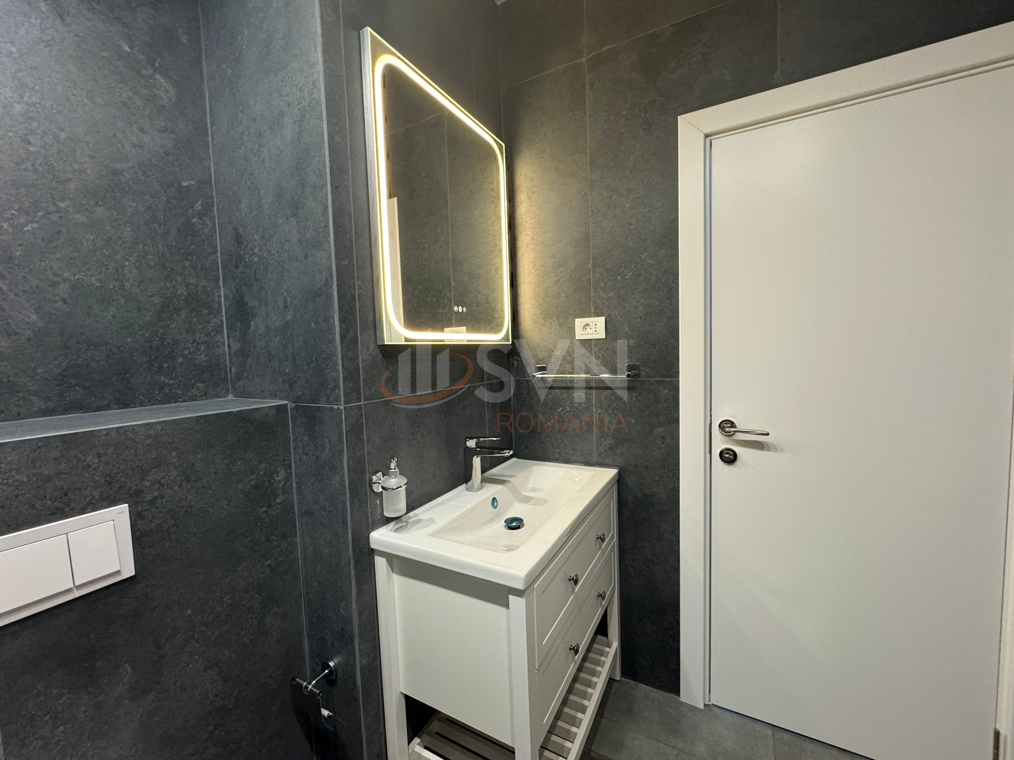 4 camere cu loc parcare subteran inclus Bucuresti/Herastrau