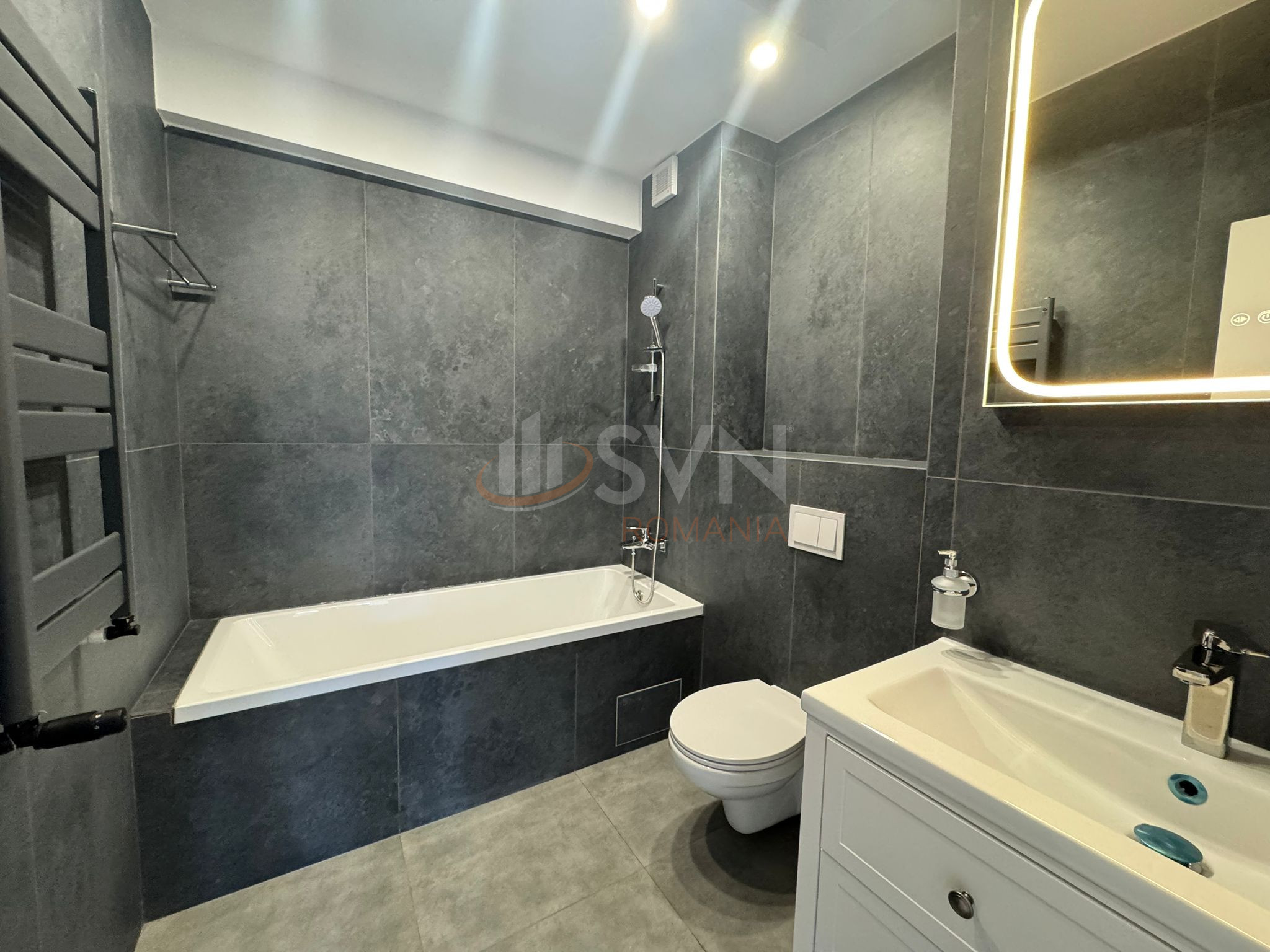 4 camere cu loc parcare subteran inclus Bucuresti/Herastrau